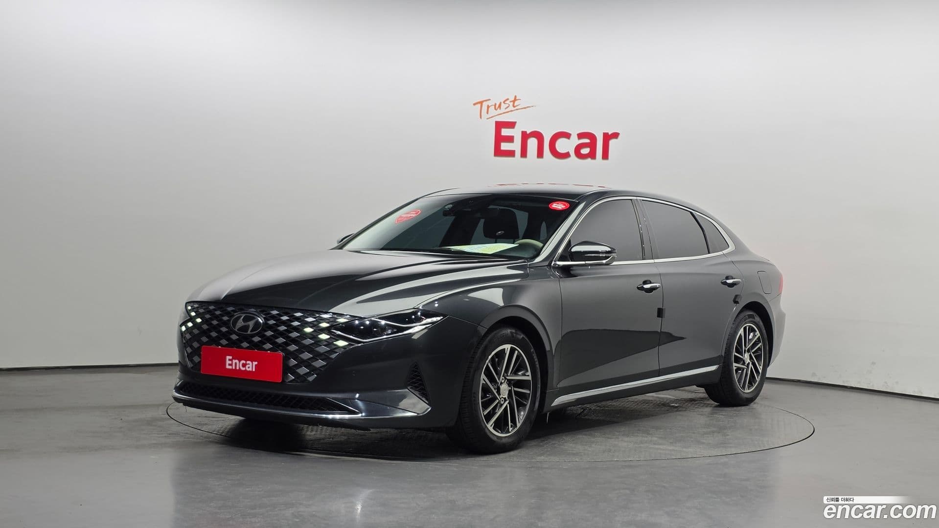 Main__Slider__Photo:Grandeur Hyundai 2020.9-0