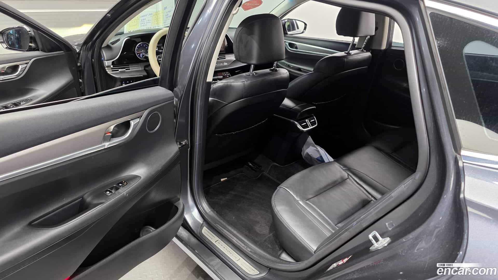 Grandeur Hyundai 2020.9-OPTION-015