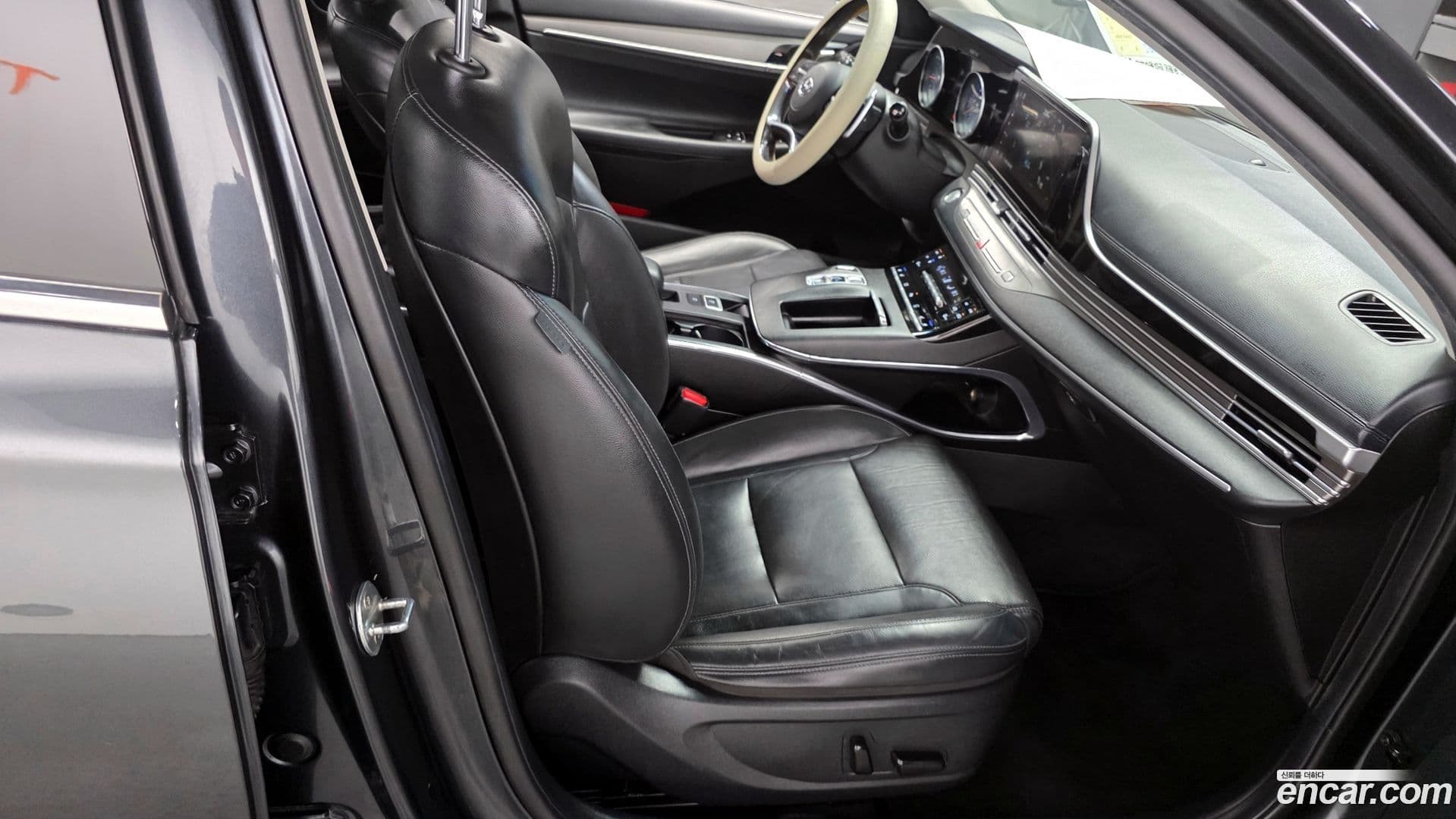 Main__Slider__Photo:Grandeur Hyundai 2020.9-11