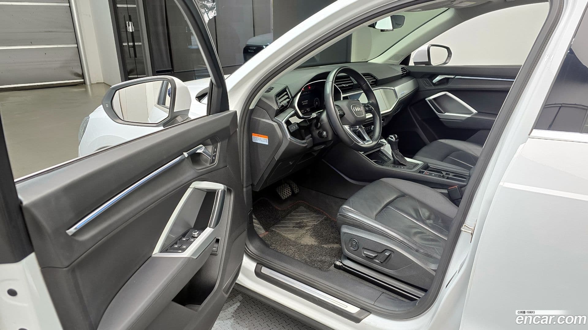 Main__Slider__Photo:Q3 Audi 2020.10-10