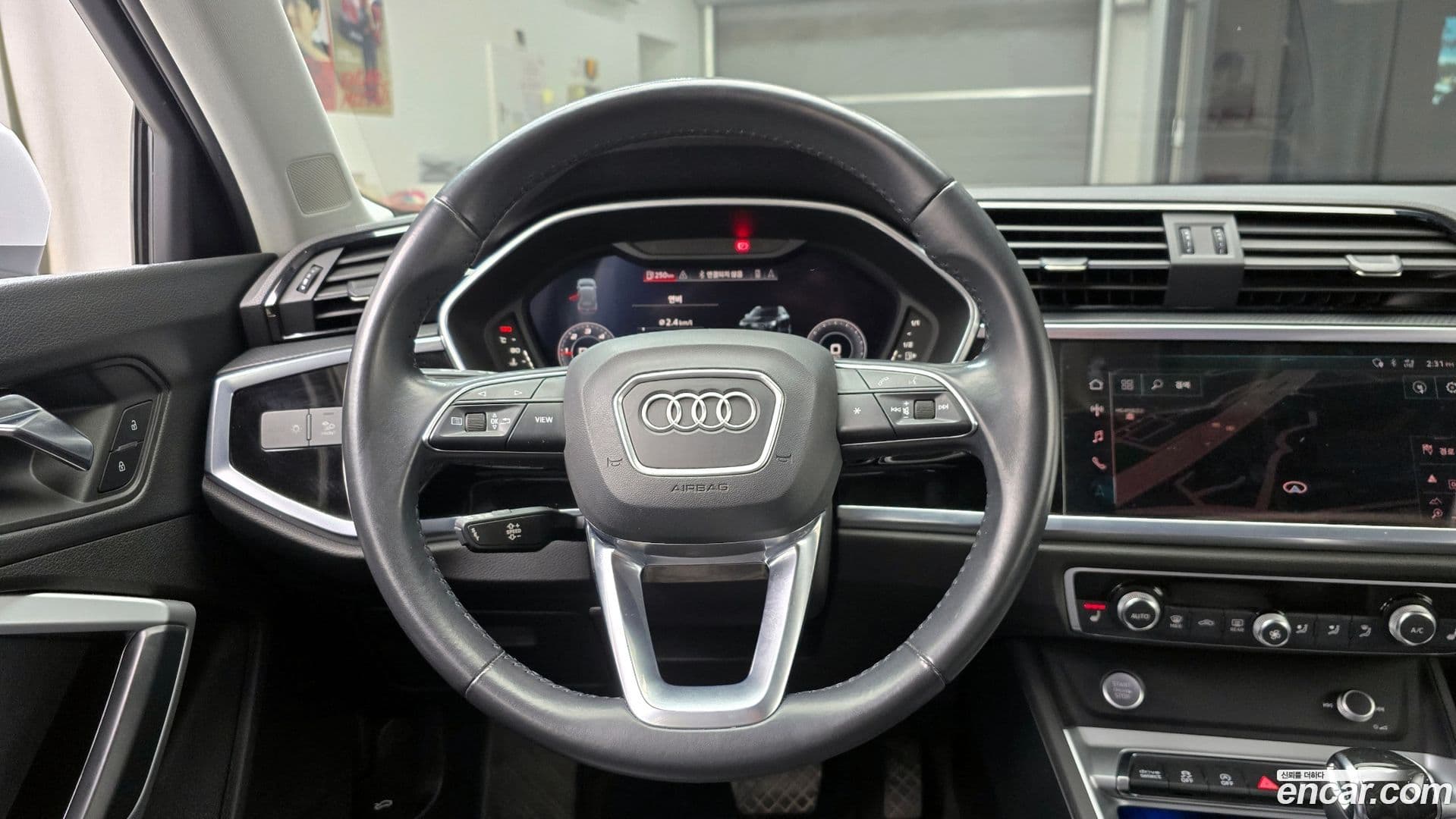Main__Slider__Photo:Q3 Audi 2020.10-13