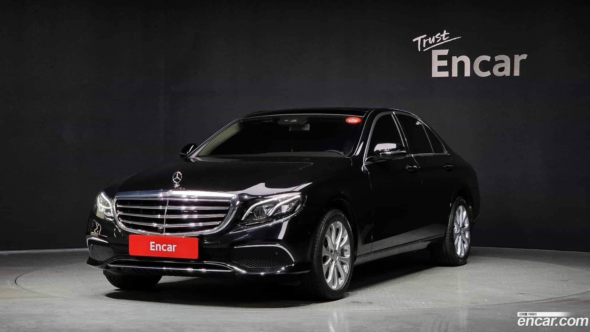 E-Class Mercedes-Benz 2016.8-OUTER-001