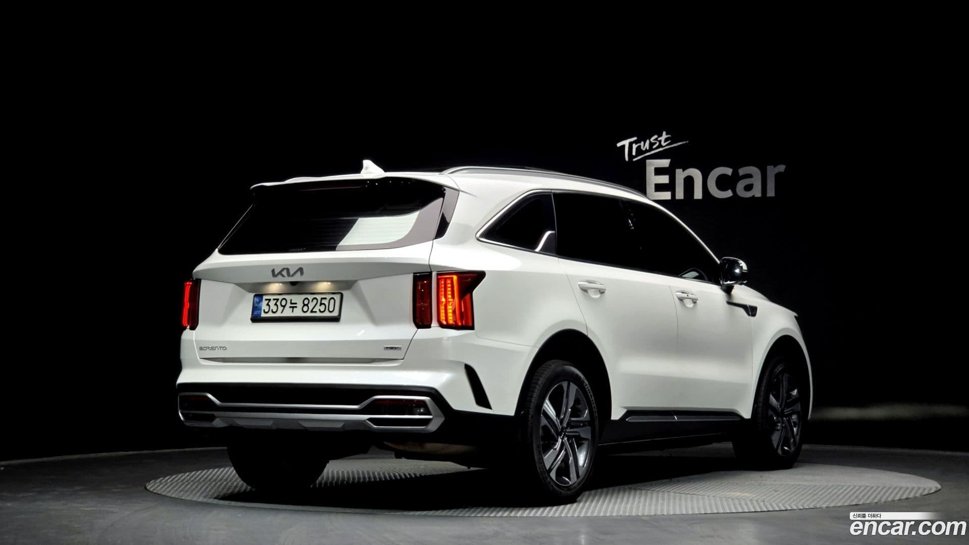 Main__Slider__Photo:Sorento Kia 2022.9-1