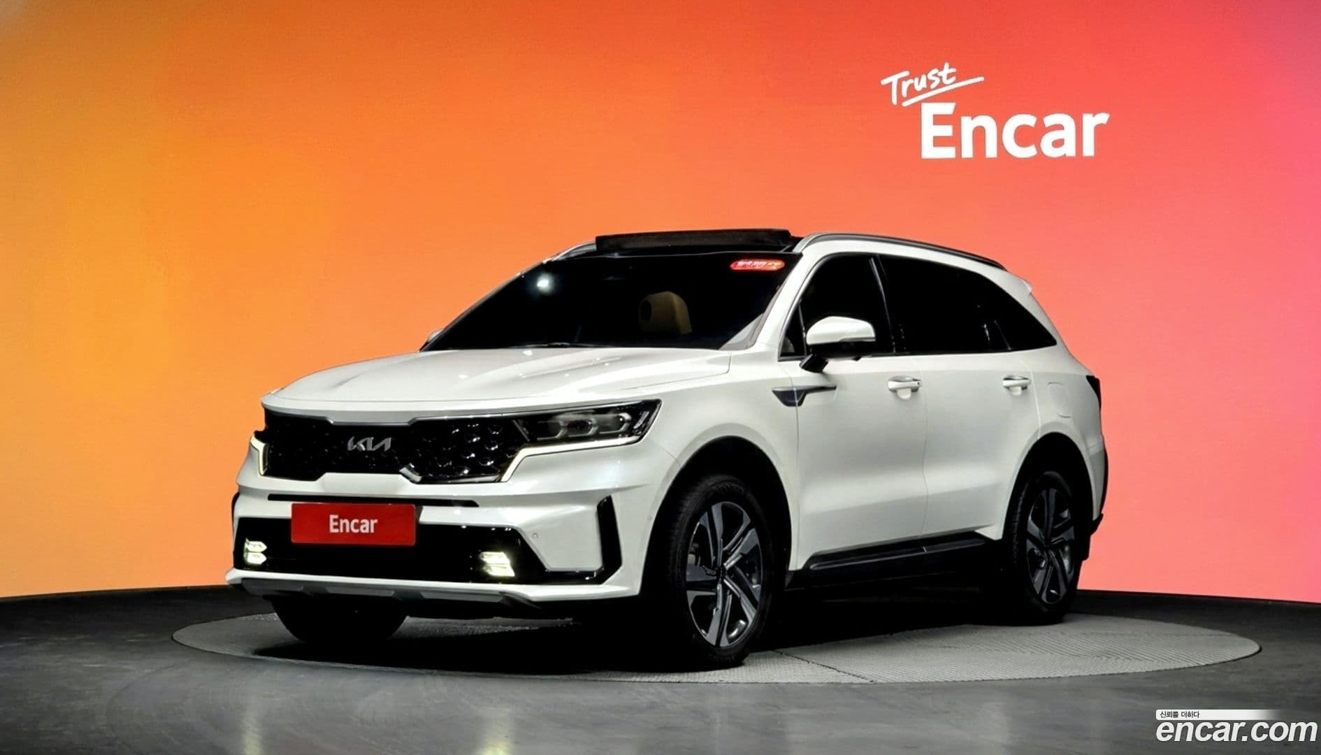 Main__Slider__Photo:Sorento Kia 2022.9-0