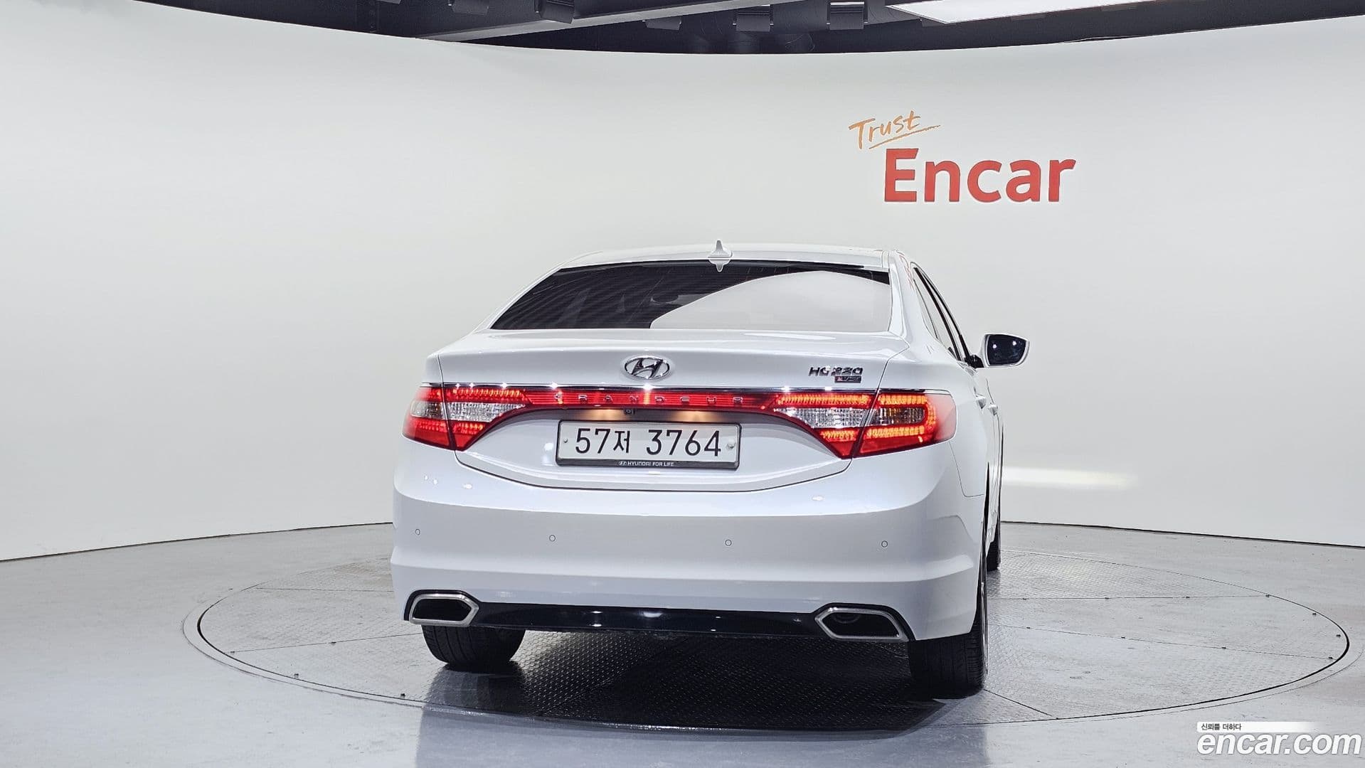 Main__Slider__Photo:Grandeur Hyundai 2015.7-3