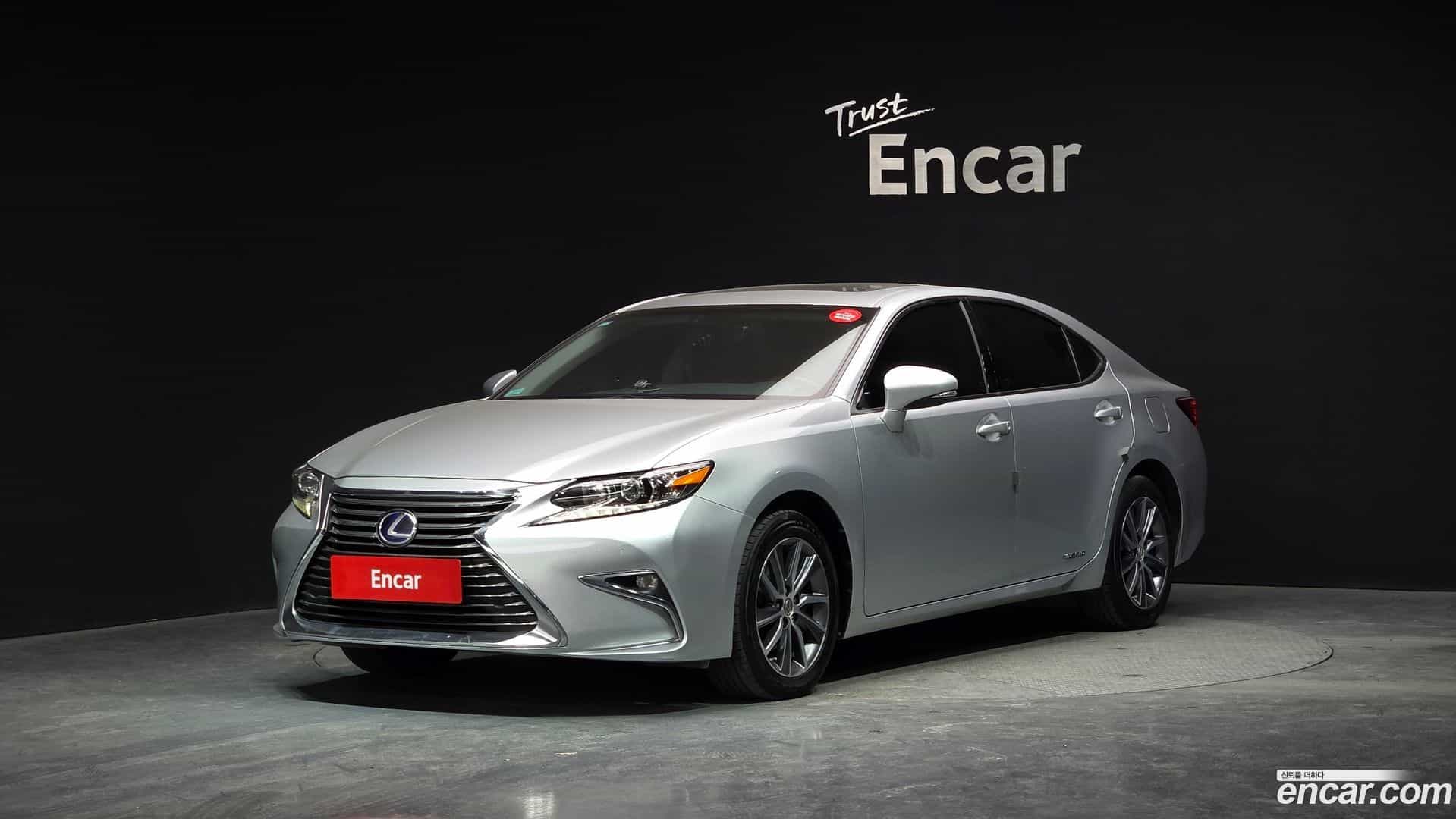 ES Lexus 2017.9-OUTER-001