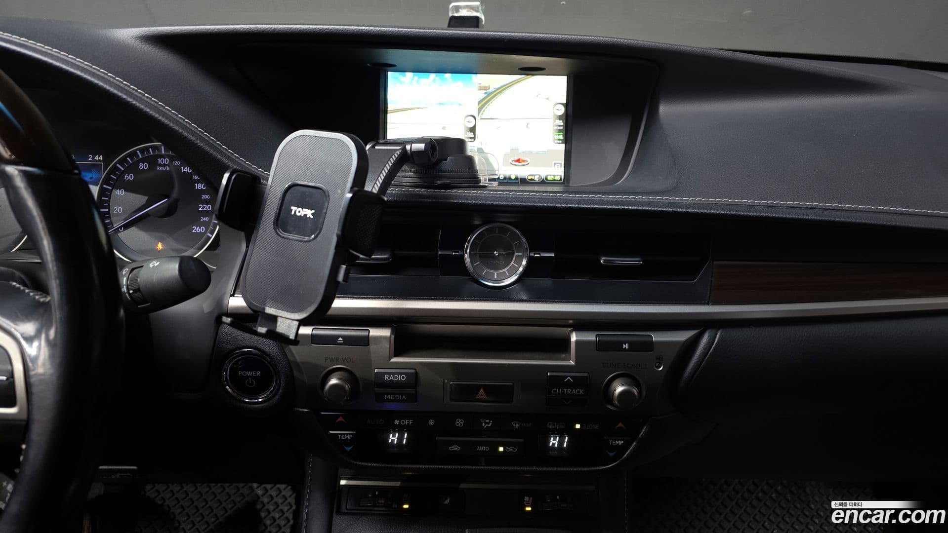 Main__Slider__Photo:ES Lexus 2017.9-13