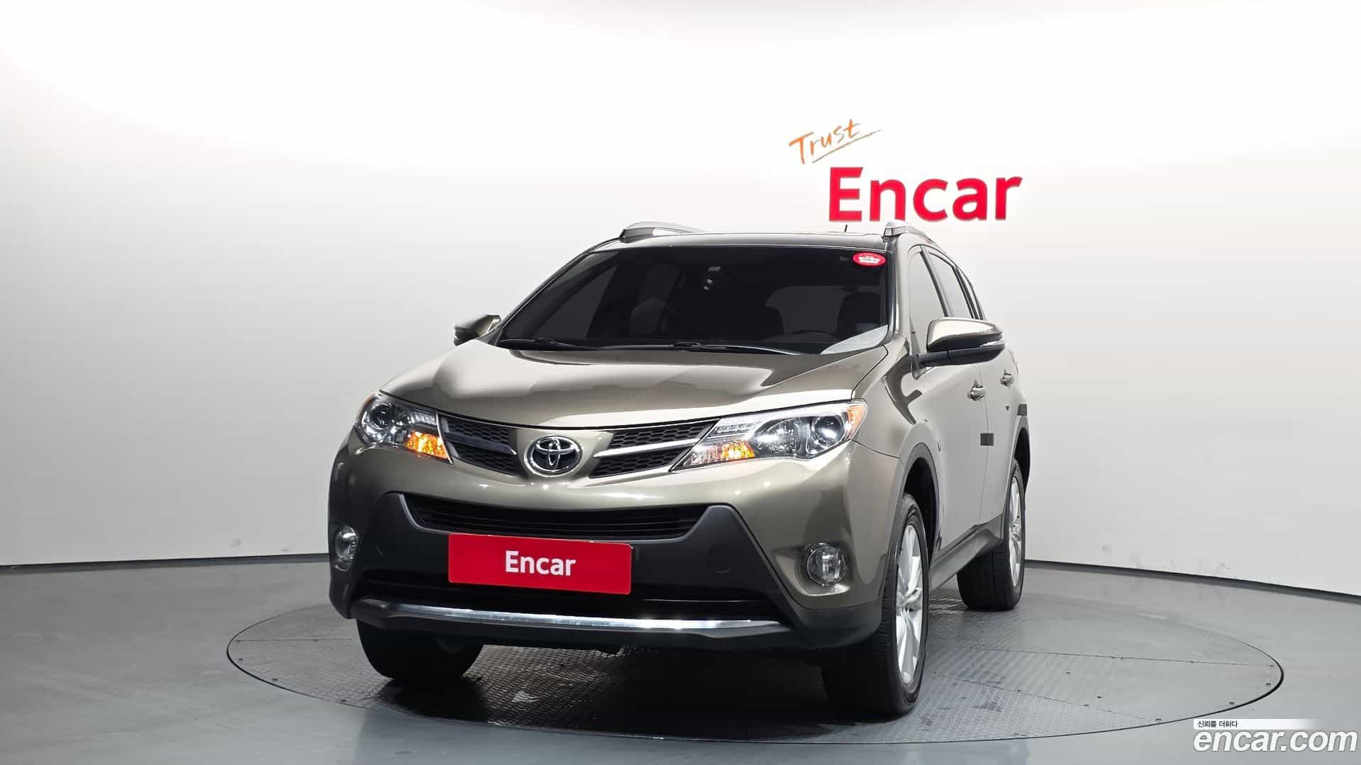 RAV4 Toyota 2015.4-OUTER-003