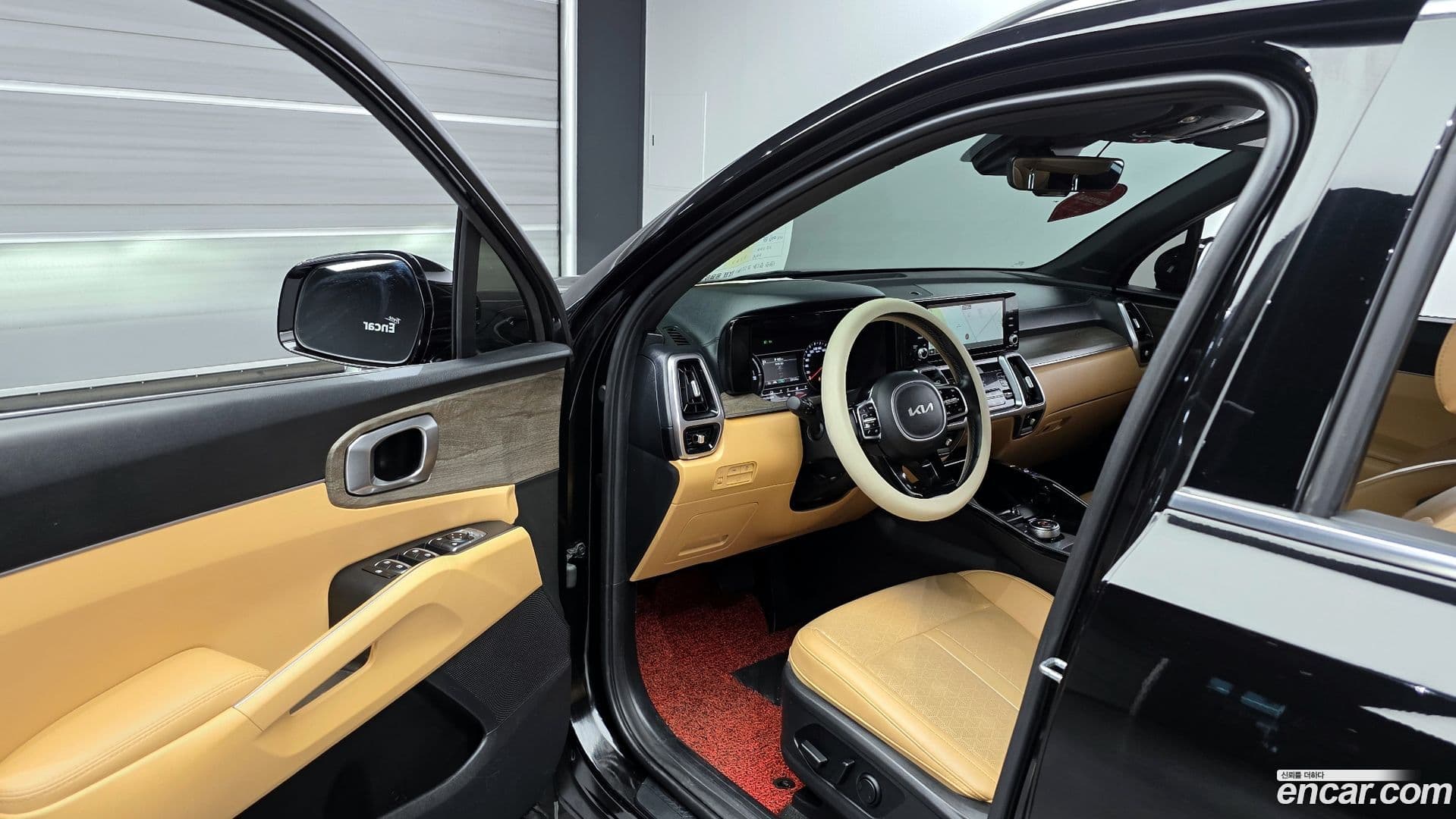 Main__Slider__Photo:Sorento Kia 2022.0-9