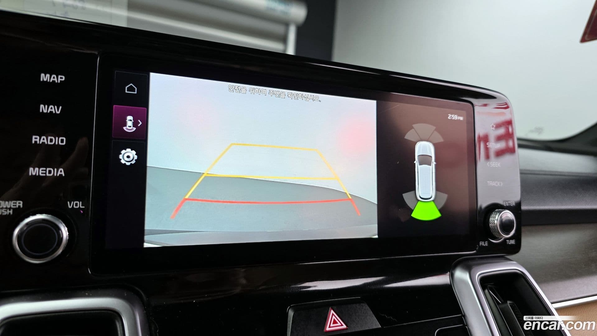 Main__Slider__Photo:Sorento Kia 2022.0-15