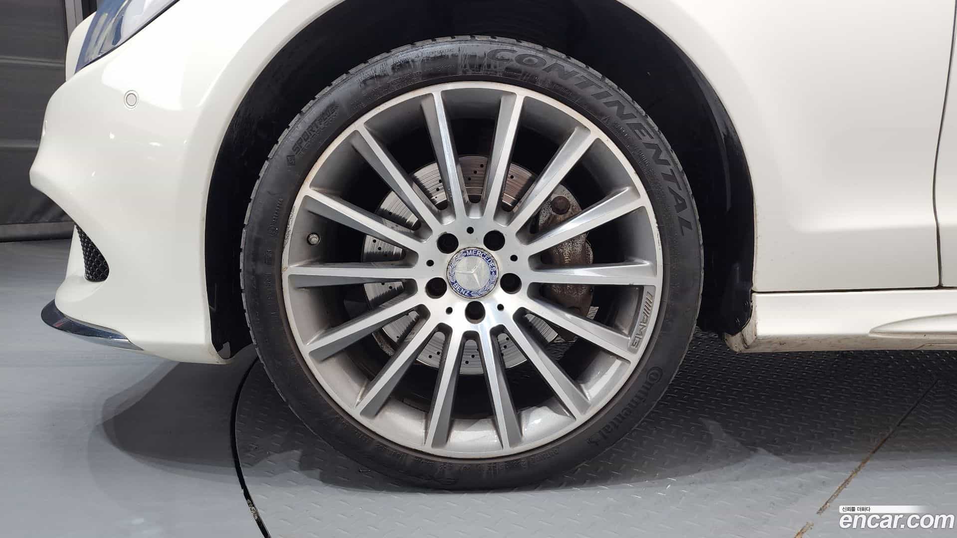 CLS-Class Mercedes-Benz 2016.4-OUTER-005