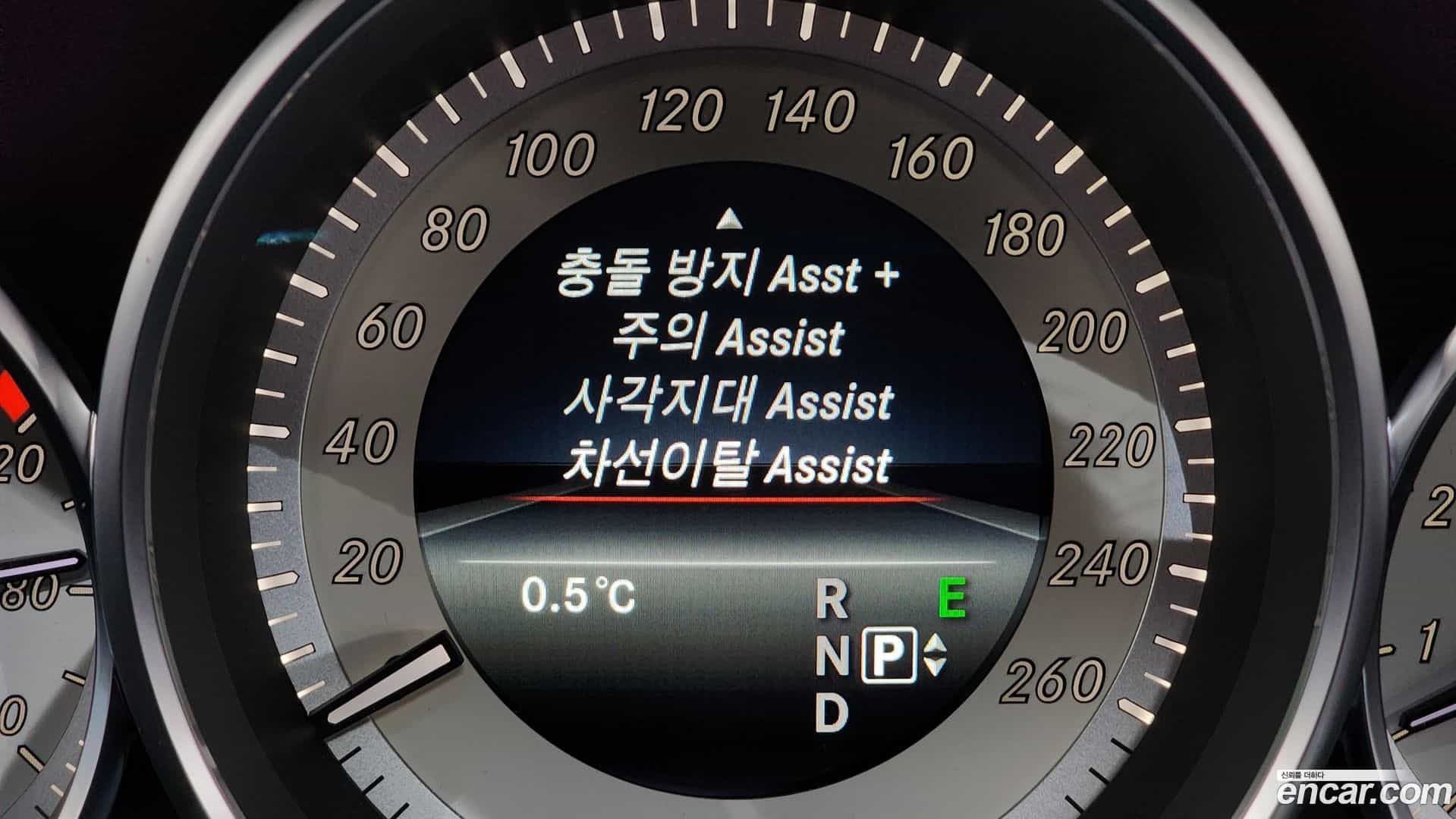 CLS-Class Mercedes-Benz 2016.4-OPTION-020