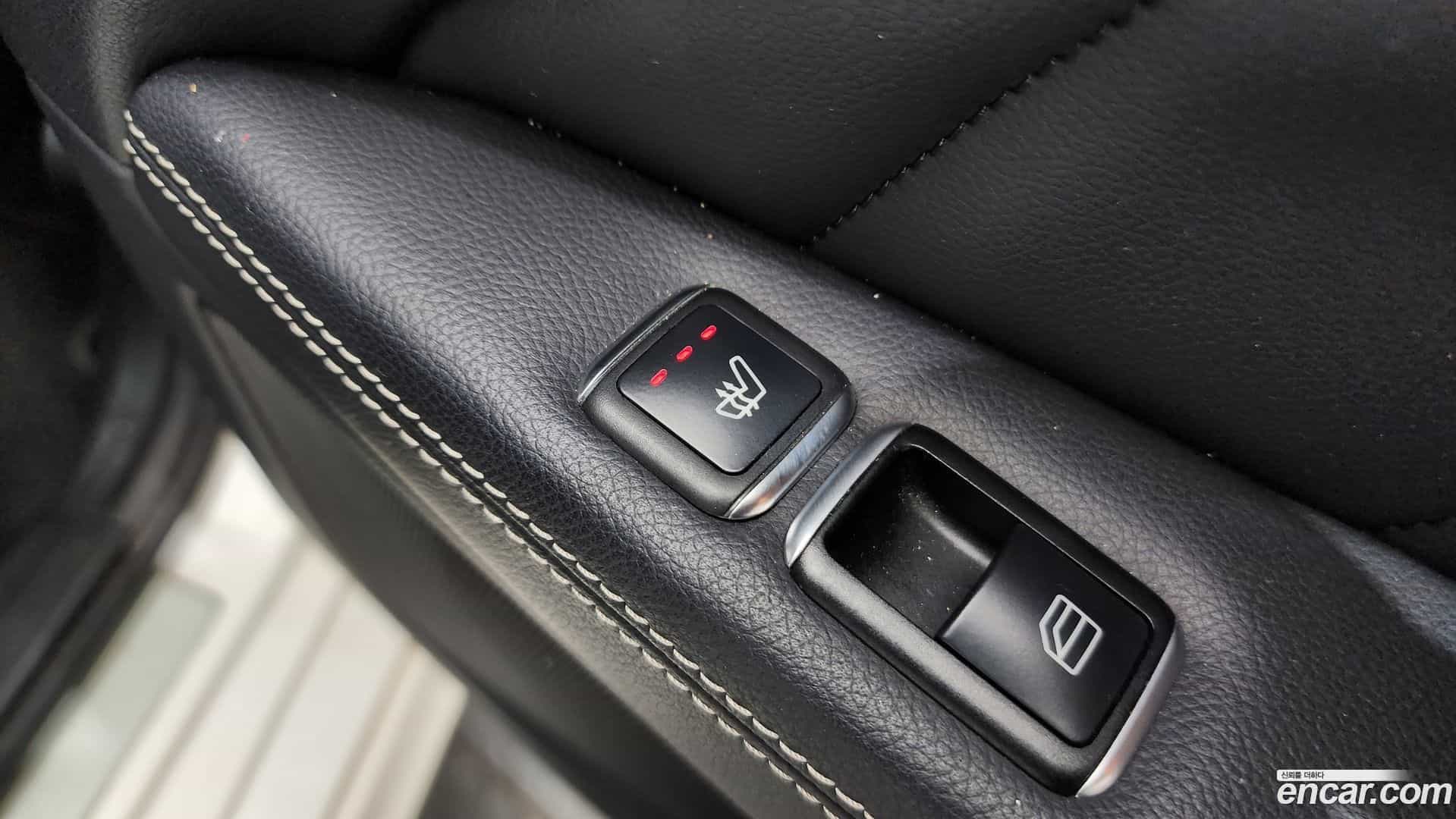 CLS-Class Mercedes-Benz 2016.4-OPTION-023