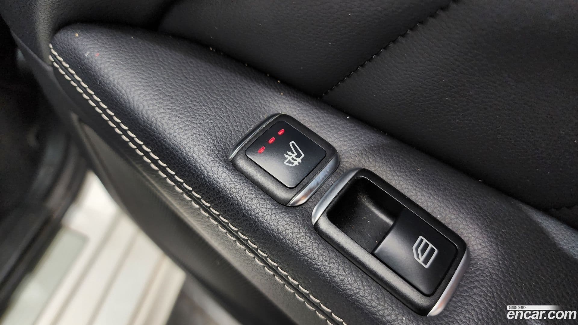 Main__Slider__Photo:CLS-Class Mercedes-Benz 2016.4-18