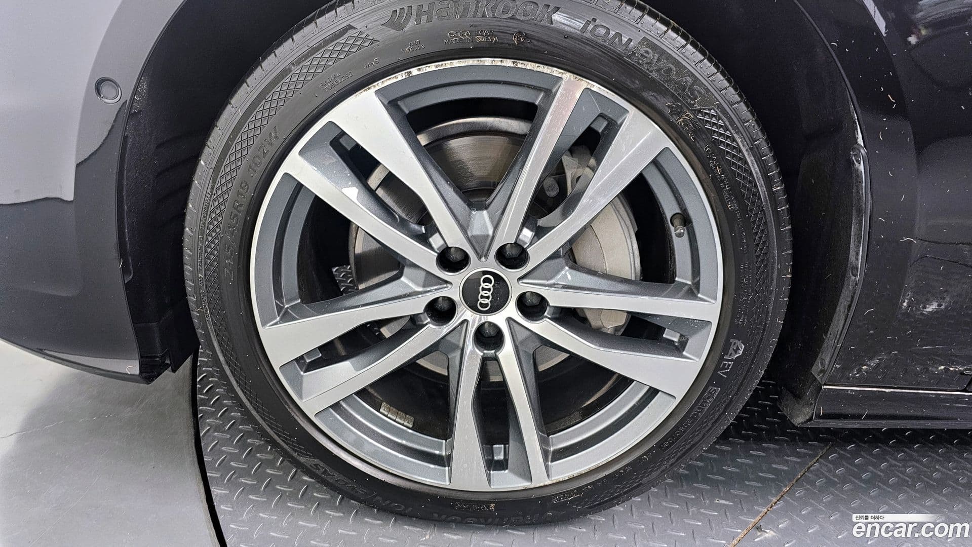 Main__Slider__Photo:A6 Audi 2021.9-4