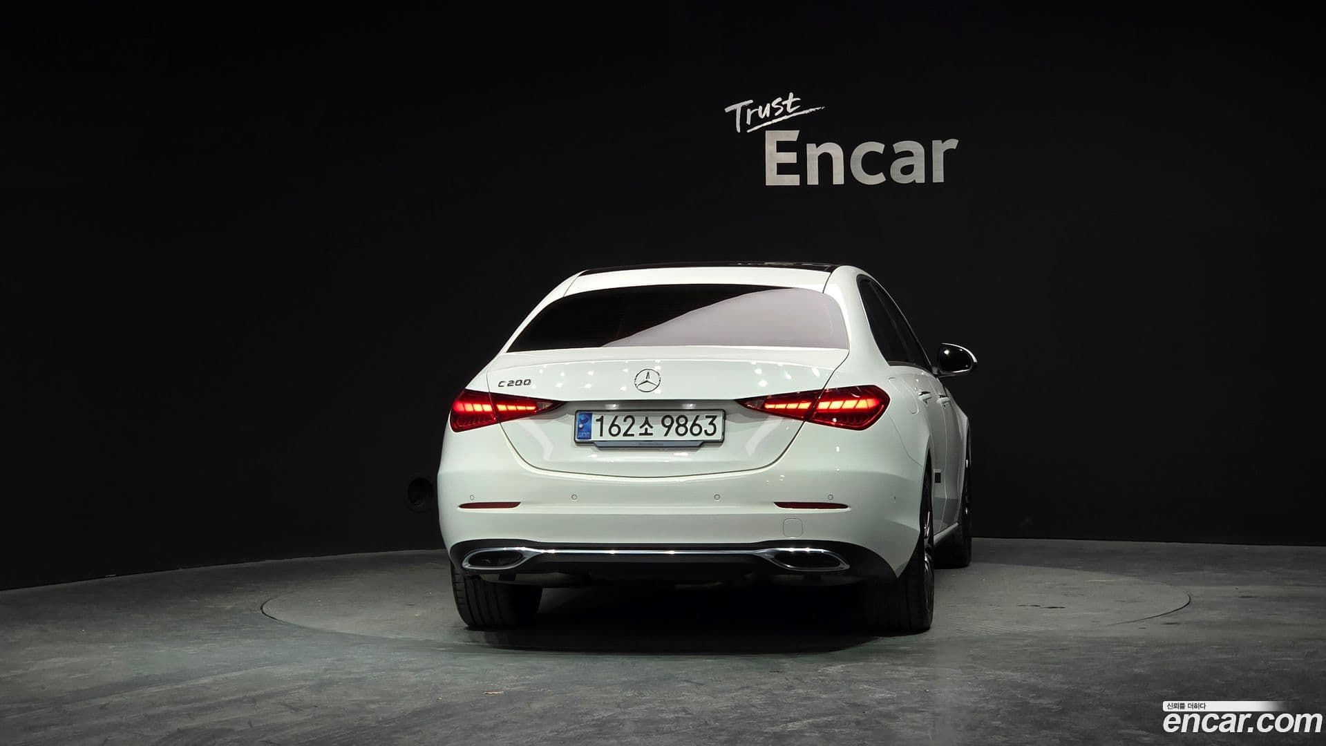 Main__Slider__Photo:C-Class Mercedes-Benz 2025.2-3