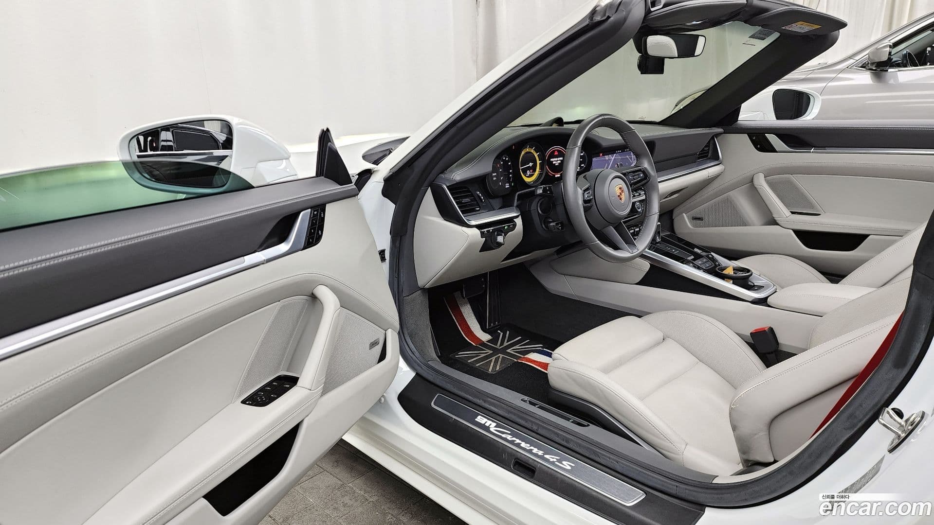 Main__Slider__Photo:911 Porsche 2020.5-9