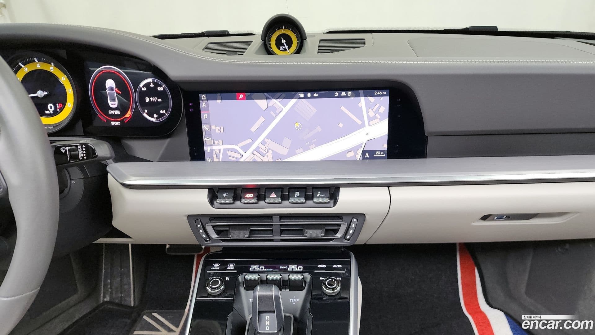 Main__Slider__Photo:911 Porsche 2020.5-13