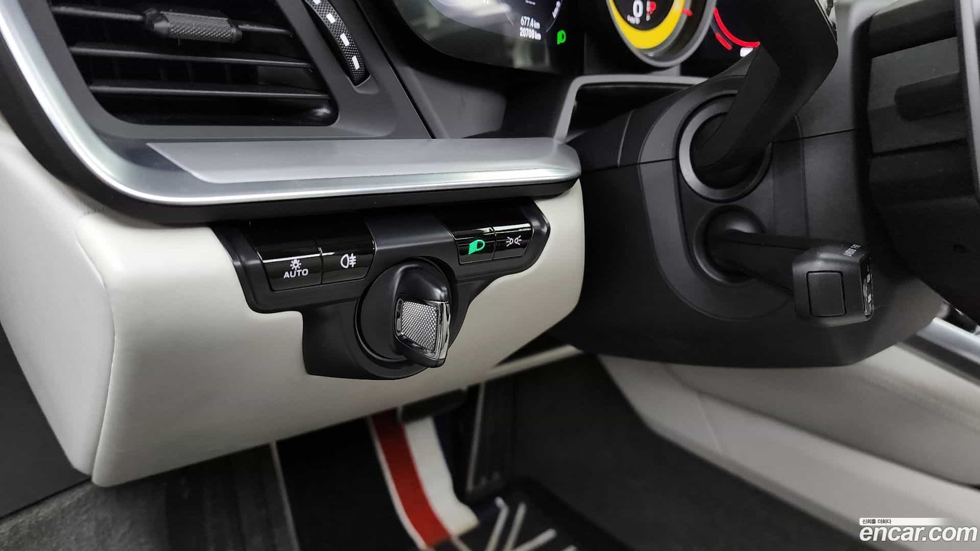 911 Porsche 2020.5-OPTION-020