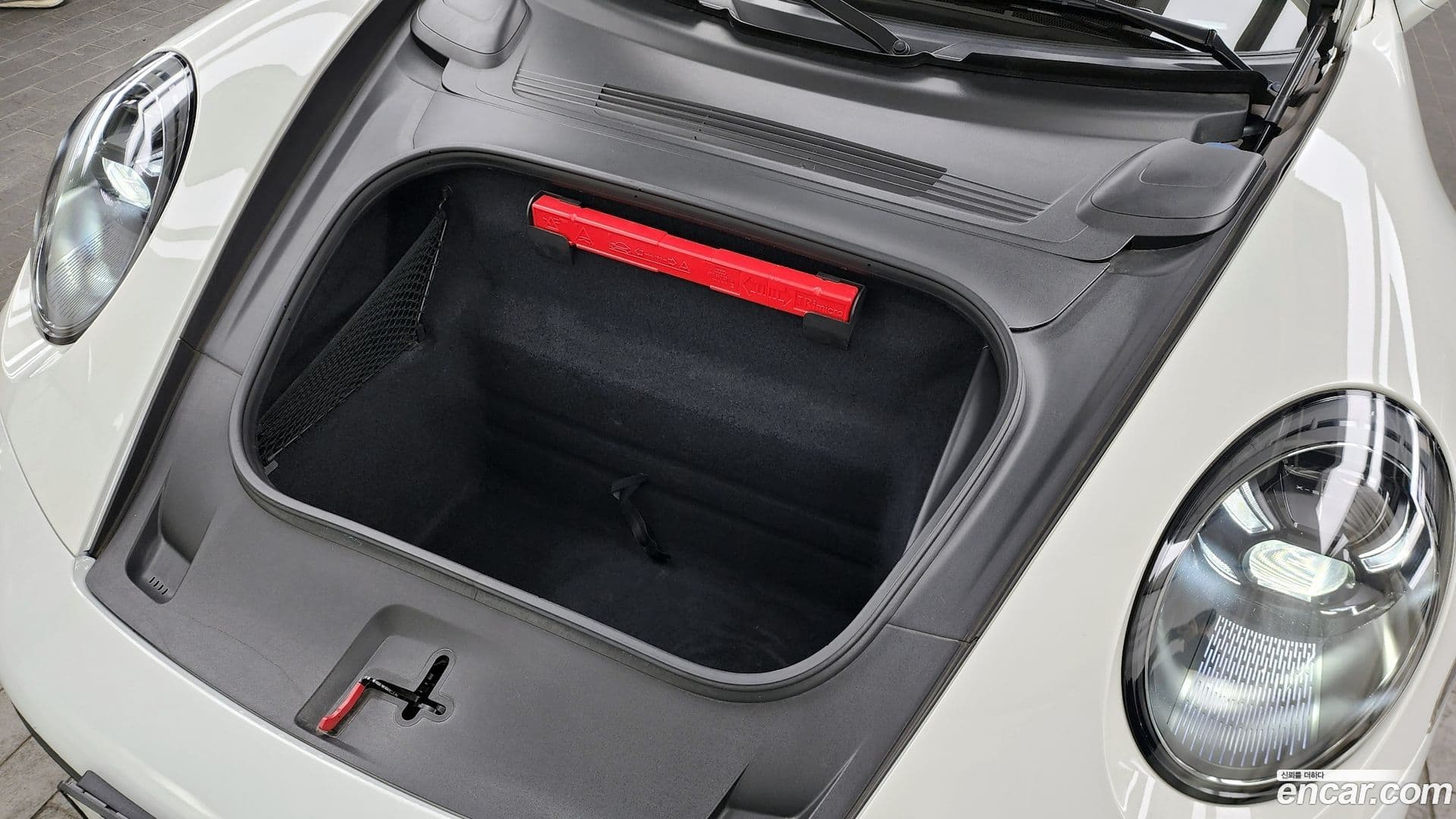 Main__Slider__Photo:911 Porsche 2020.5-18