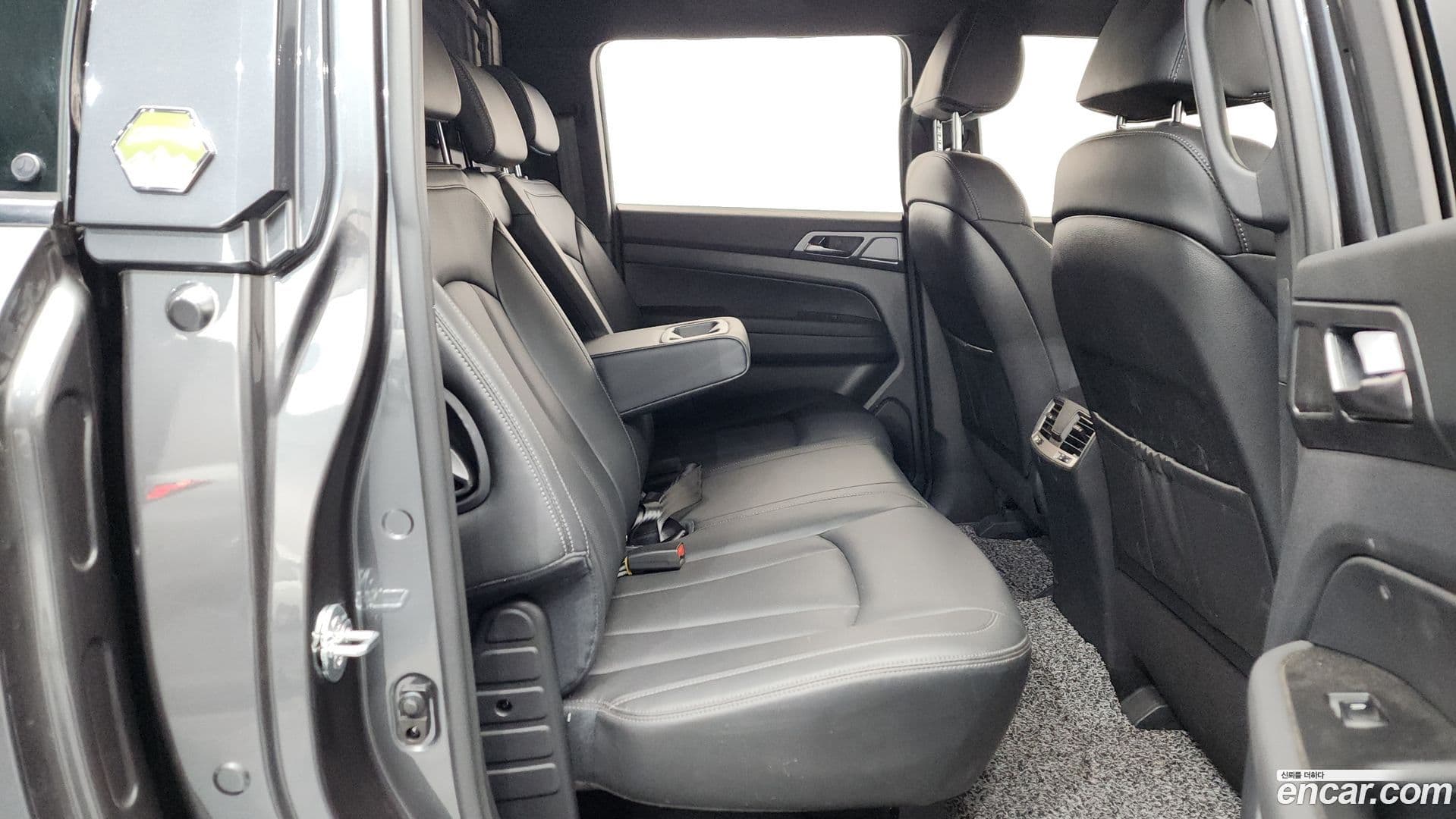 Main__Slider__Photo:Rexton KG_Mobility_Ssangyong 2024.6-11