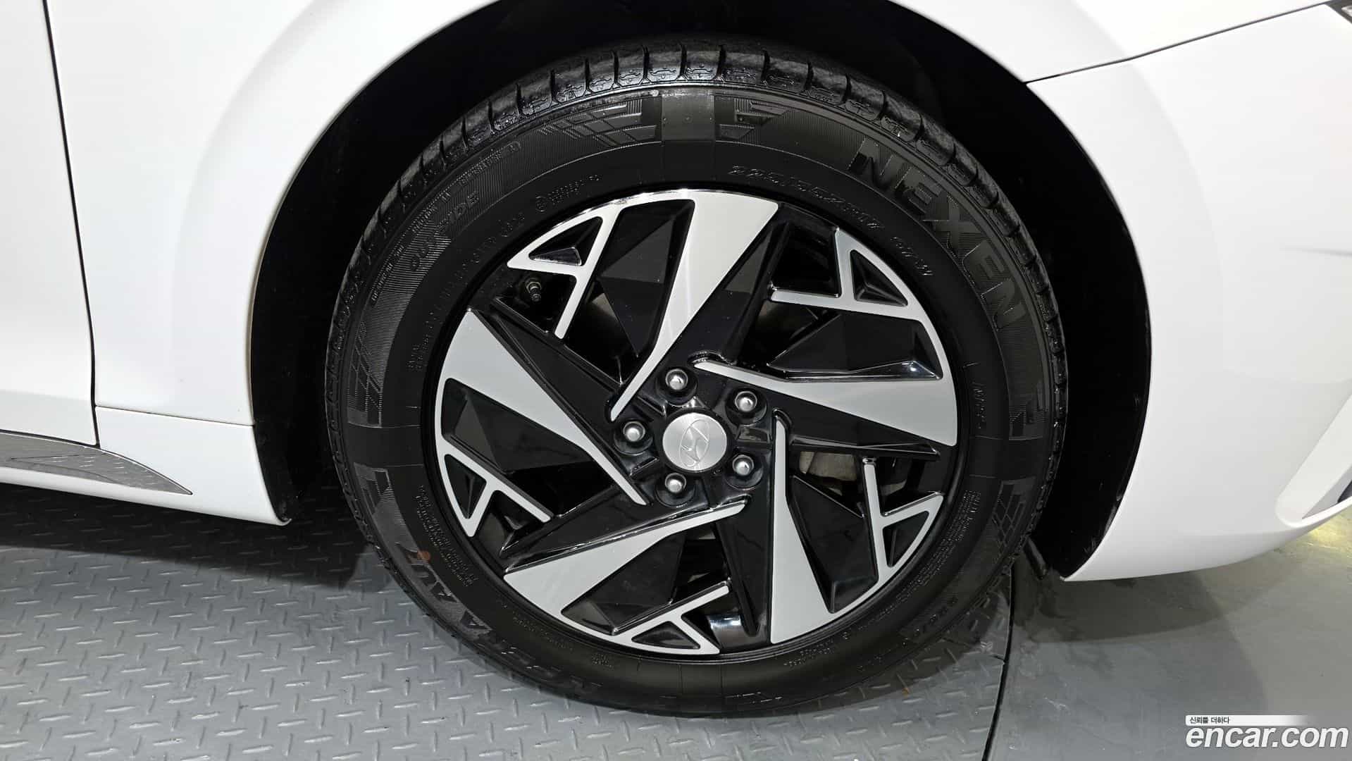 Grandeur Hyundai 2022.2-OUTER-005