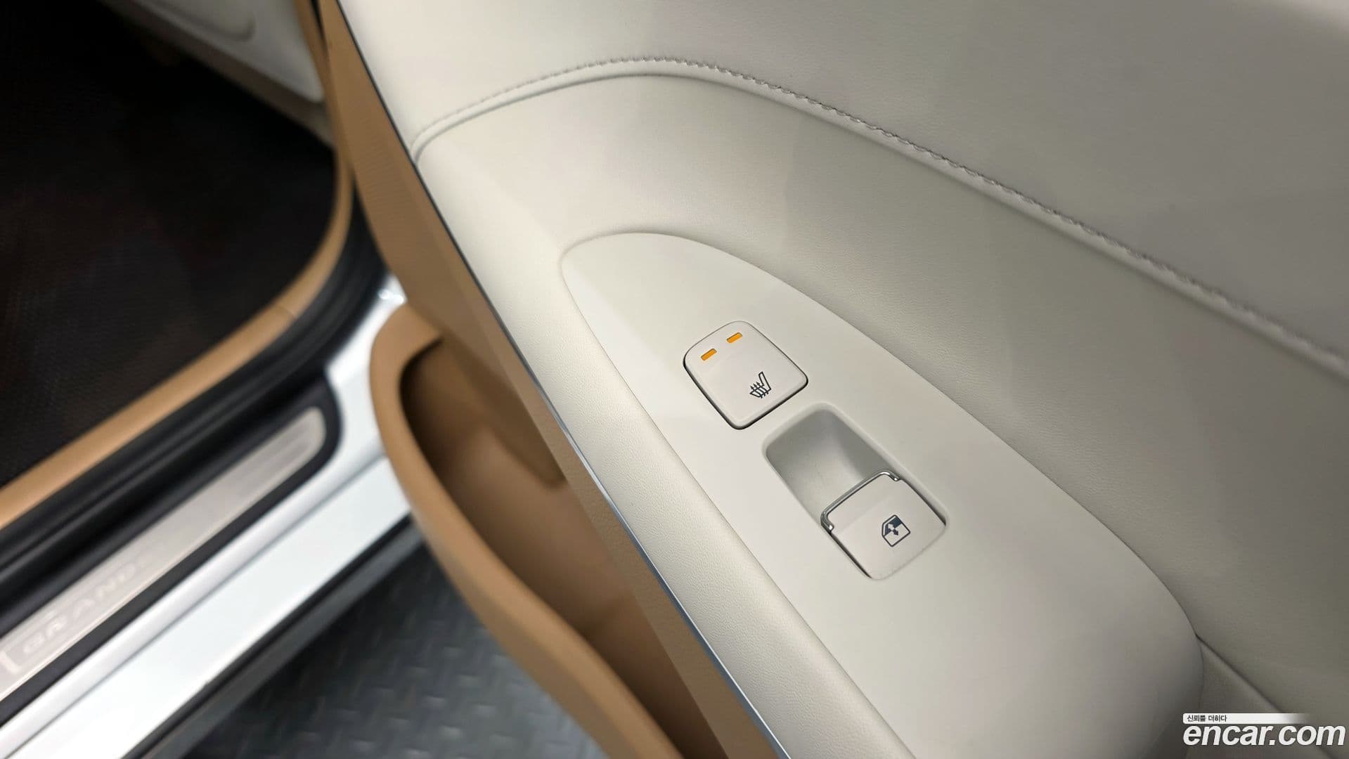 Main__Slider__Photo:Grandeur Hyundai 2022.2-18