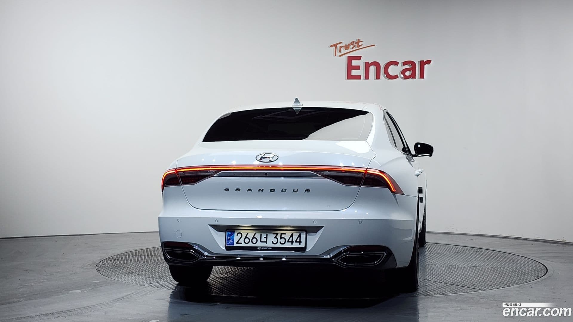 Main__Slider__Photo:Grandeur Hyundai 2020.10-3