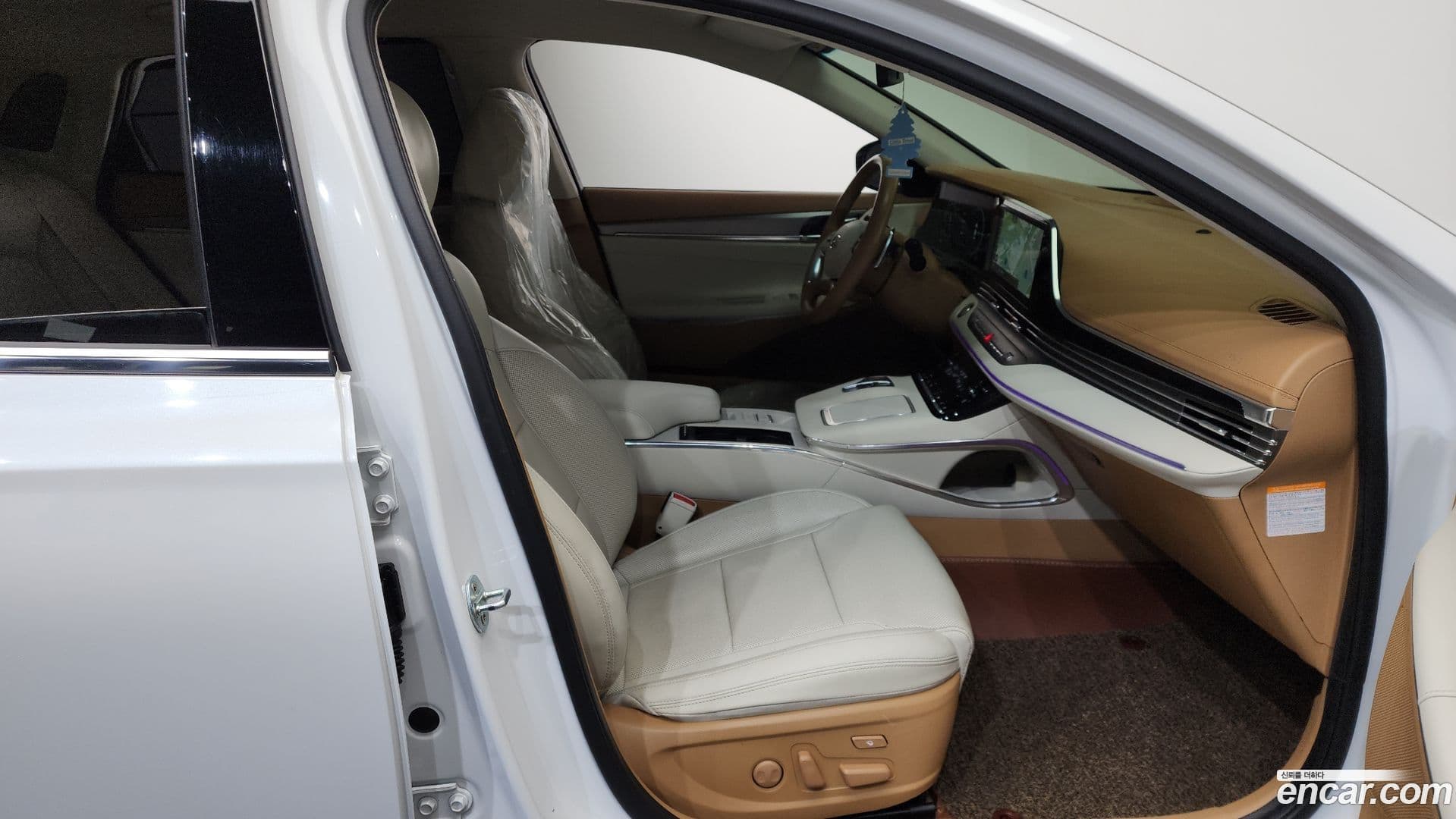 Main__Slider__Photo:Grandeur Hyundai 2020.10-10