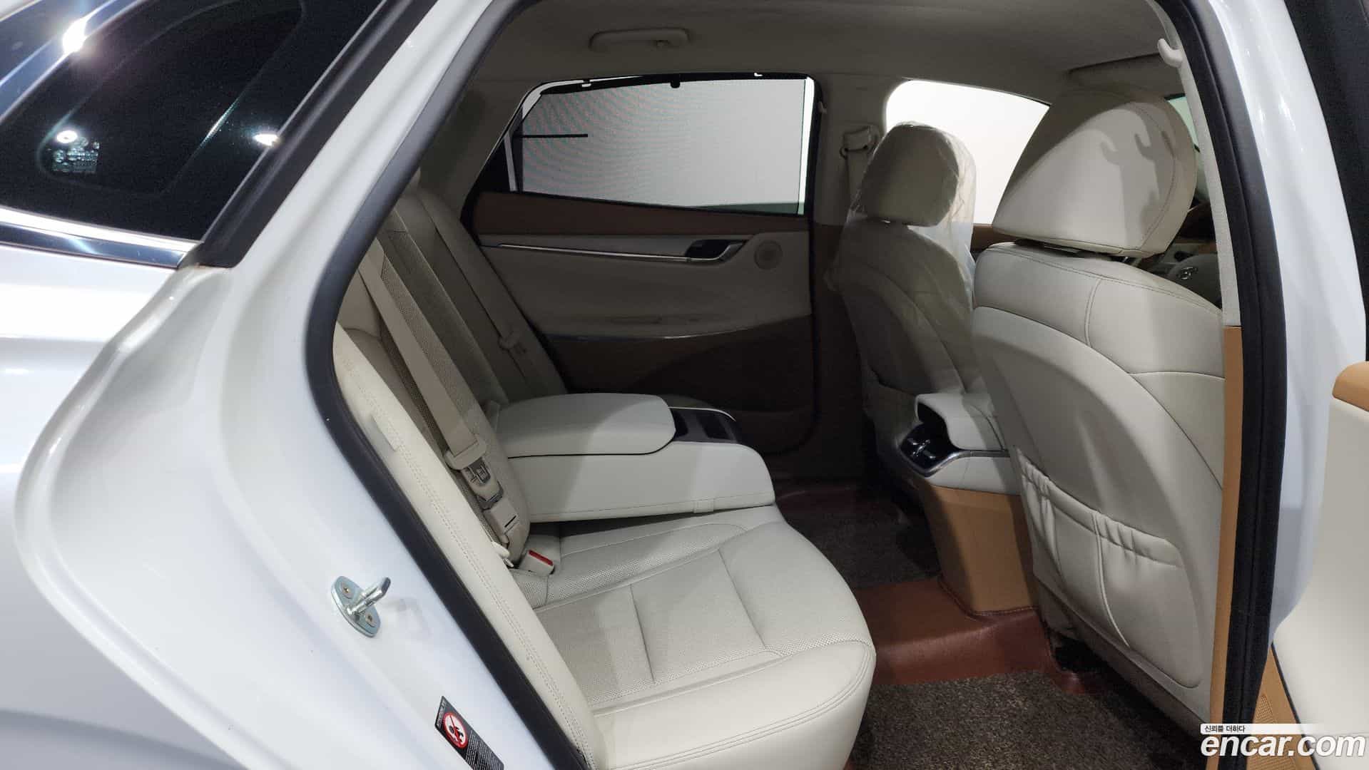 Grandeur Hyundai 2020.10-OPTION-016