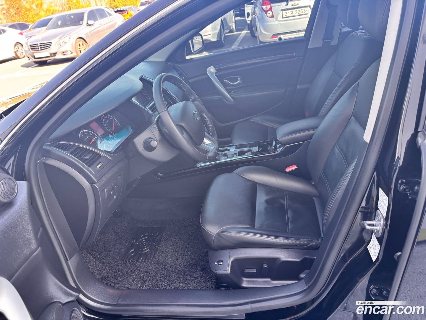 Main__Slider__Photo:SM7 Renault-KoreaSamsung 2019.10-6