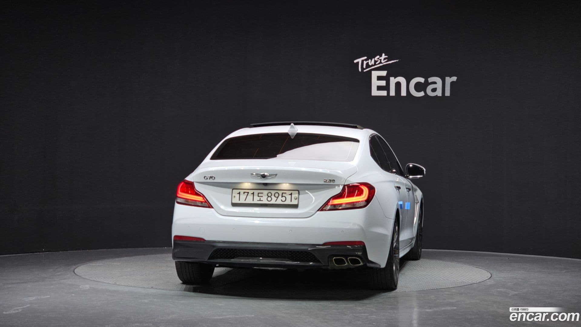 Main__Slider__Photo:G70 Genesis 2018.4-3