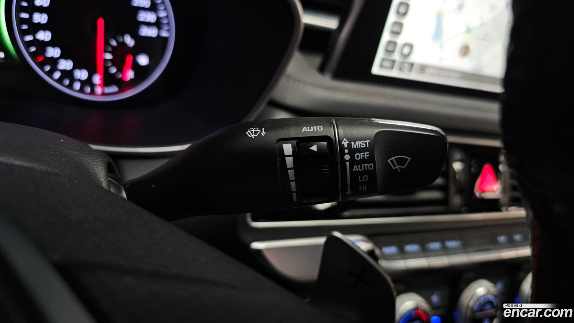 Main__Slider__Photo:G70 Genesis 2018.4-8