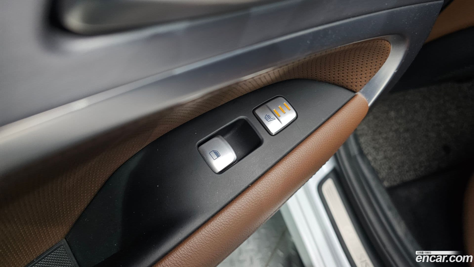 Main__Slider__Photo:G70 Genesis 2018.4-18