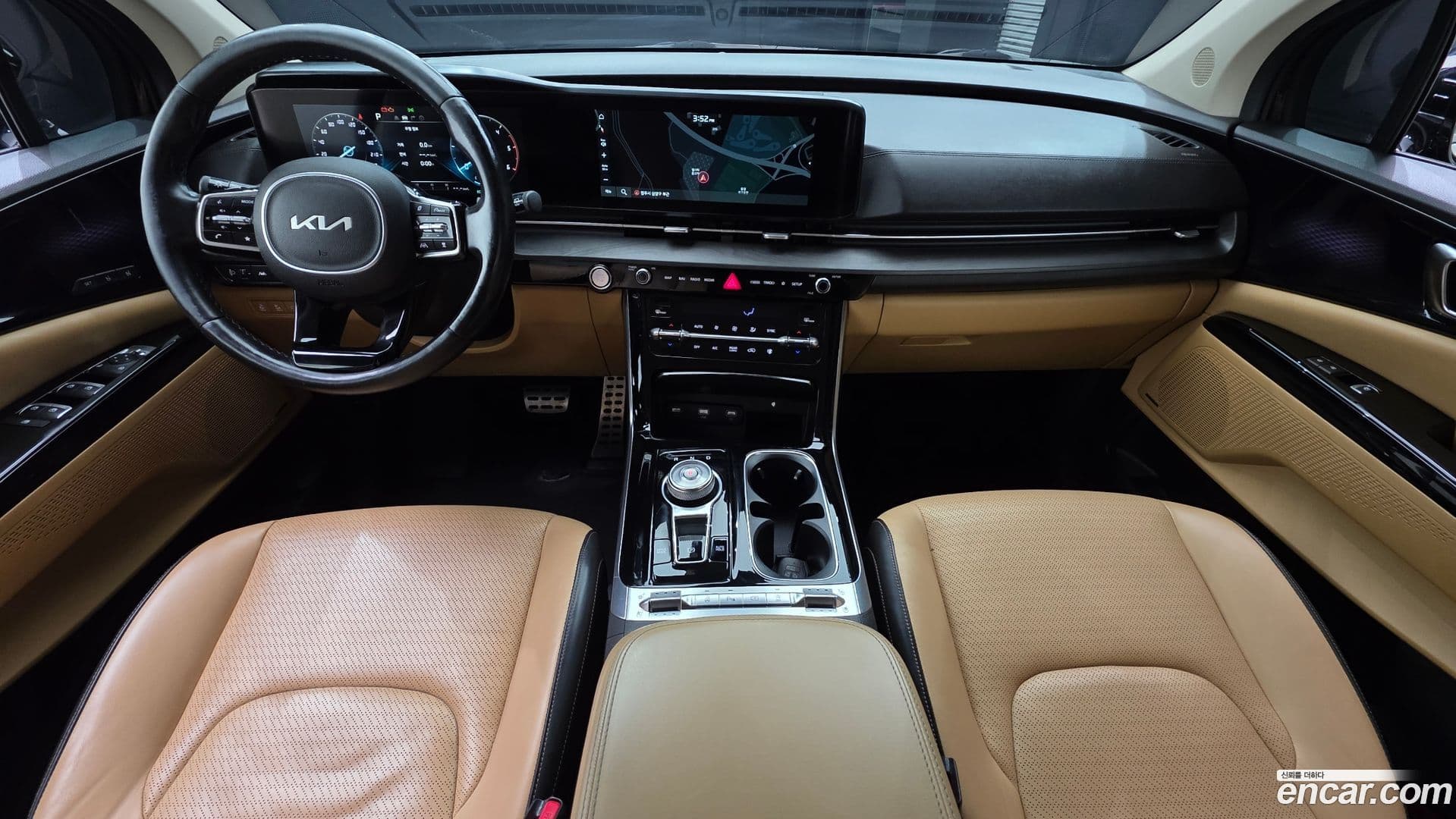 Main__Slider__Photo:Canival Kia 2021.9-6