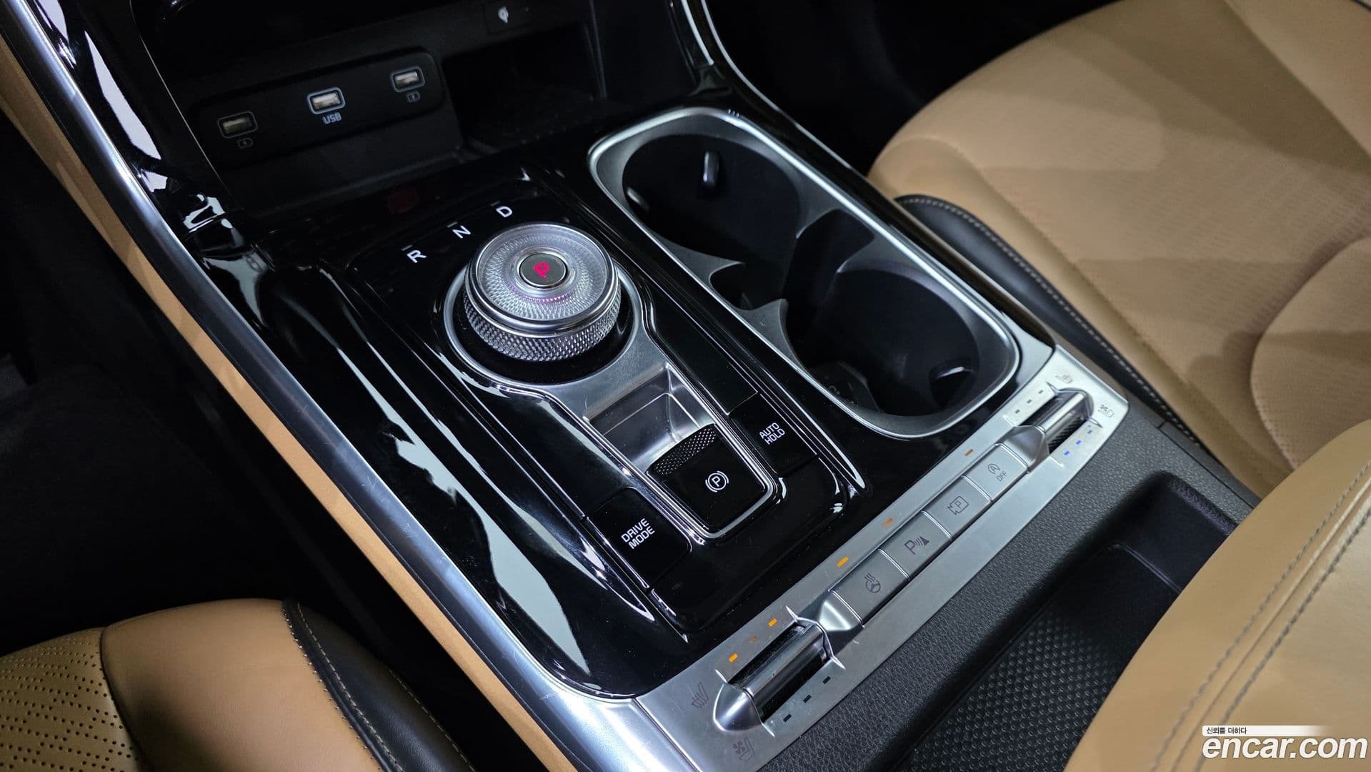 Main__Slider__Photo:Canival Kia 2021.9-8