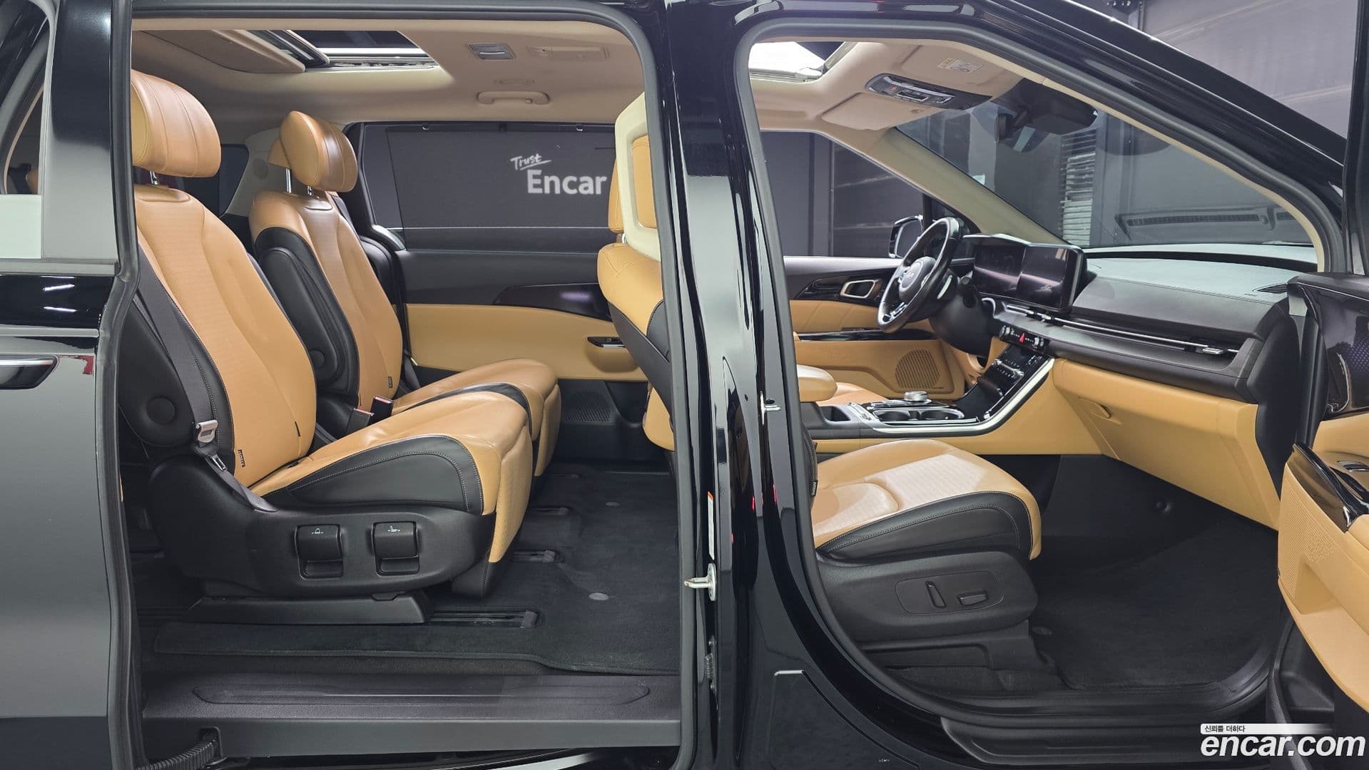 Main__Slider__Photo:Canival Kia 2021.9-19