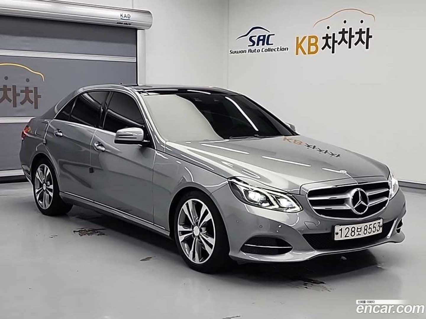 Main__Slider__Photo:E-Class Mercedes-Benz 2014.0-3