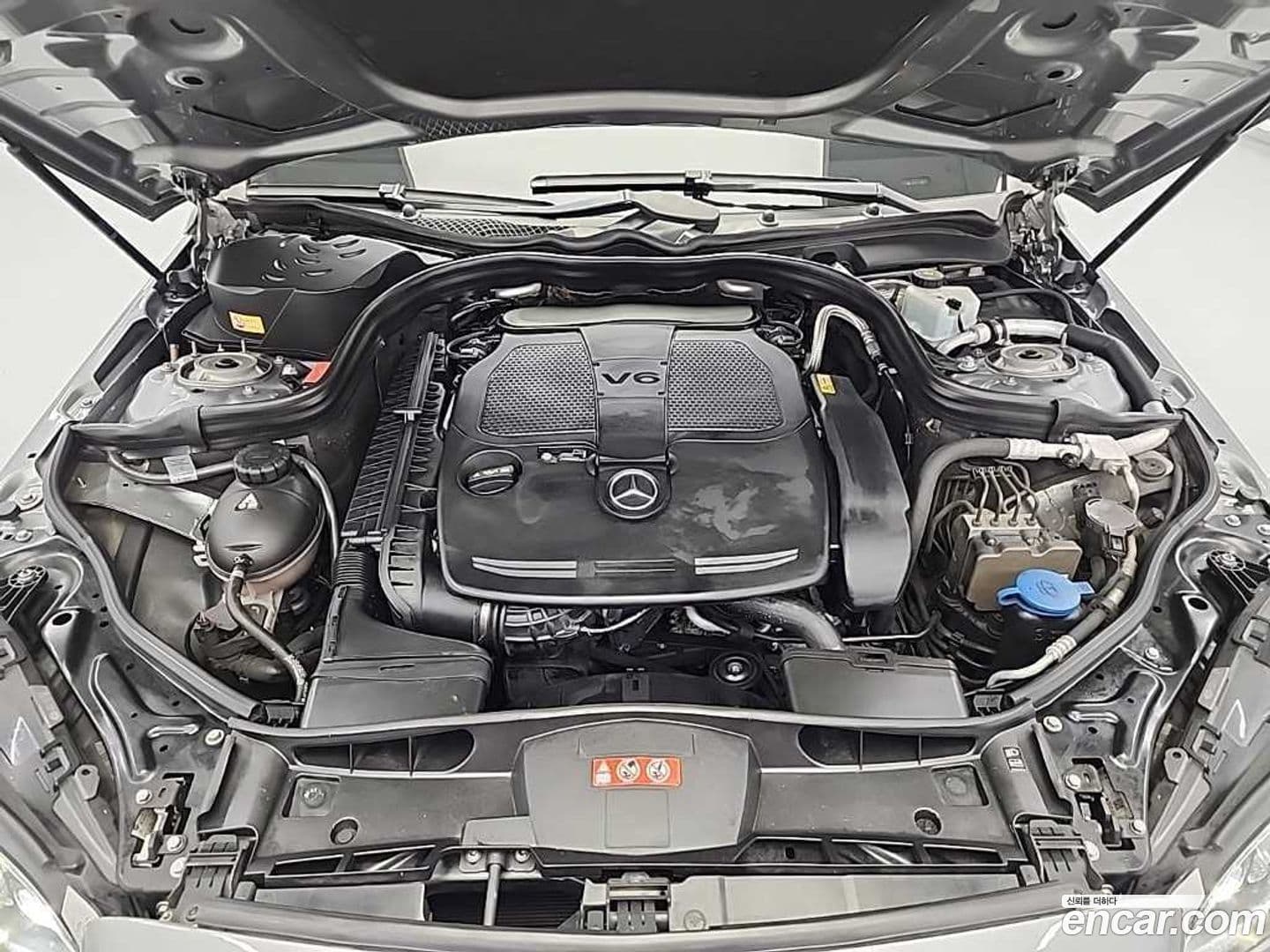 Main__Slider__Photo:E-Class Mercedes-Benz 2014.0-4