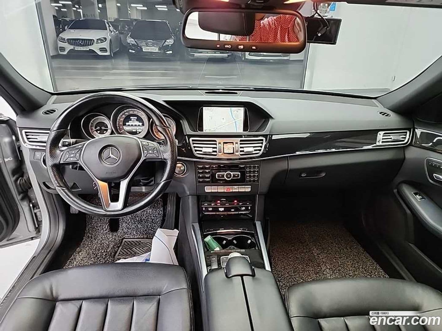 Main__Slider__Photo:E-Class Mercedes-Benz 2014.0-6