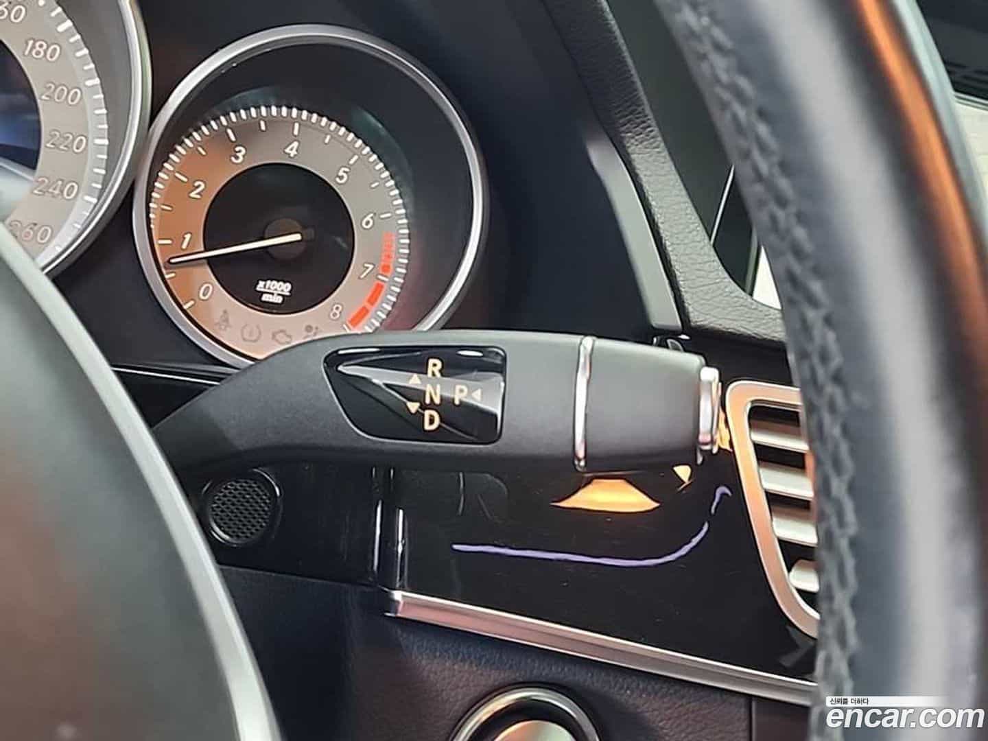 E-Class Mercedes-Benz 2014.0-INNER-008