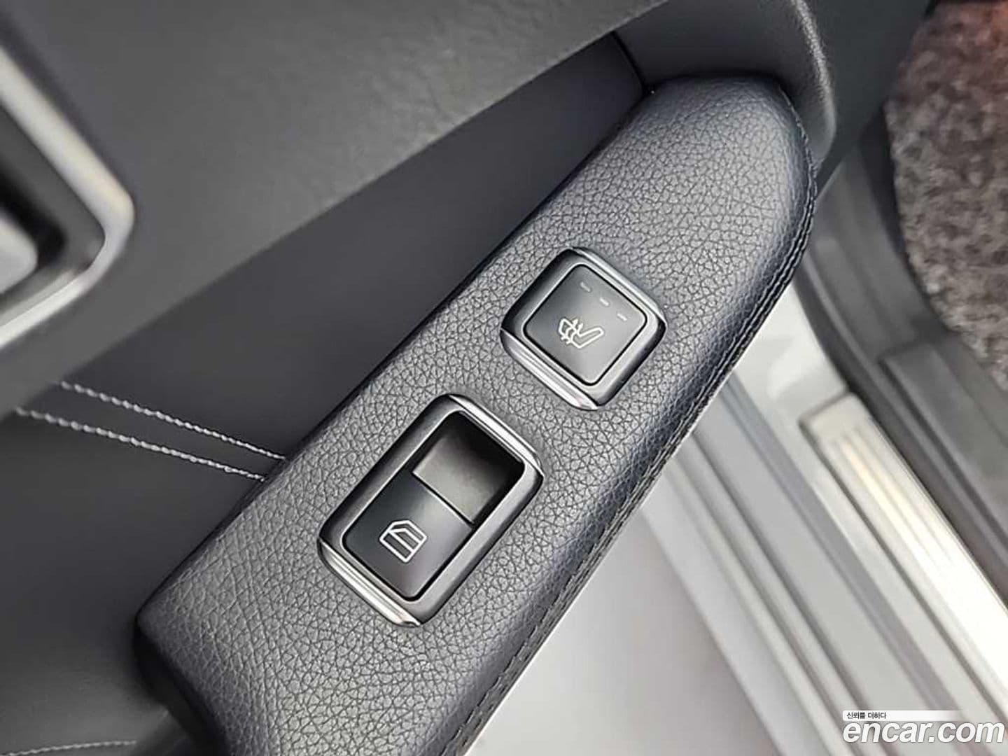 Main__Slider__Photo:E-Class Mercedes-Benz 2014.0-12