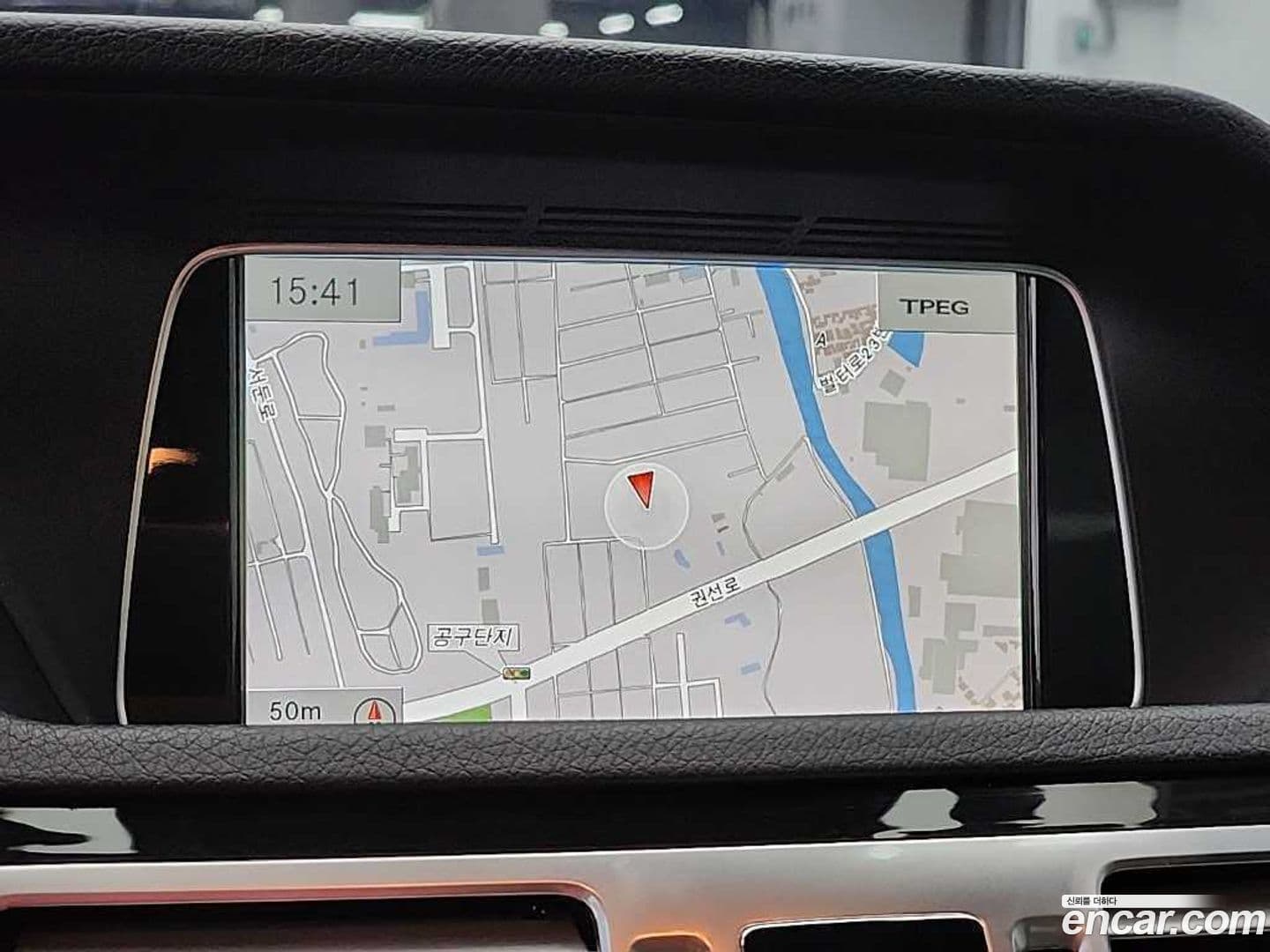 Main__Slider__Photo:E-Class Mercedes-Benz 2014.0-14