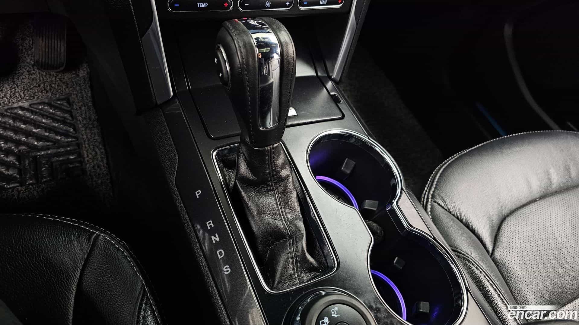 Explorer Ford 2019.6-INNER-009