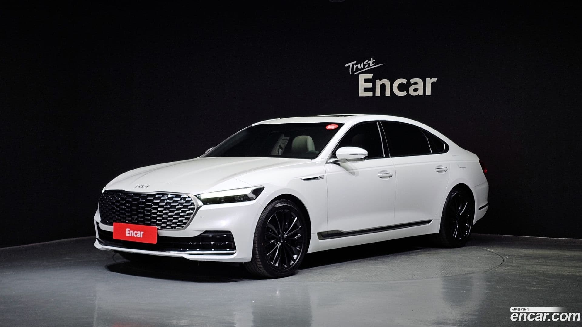 Main__Slider__Photo:K9 Kia 2024.3-0