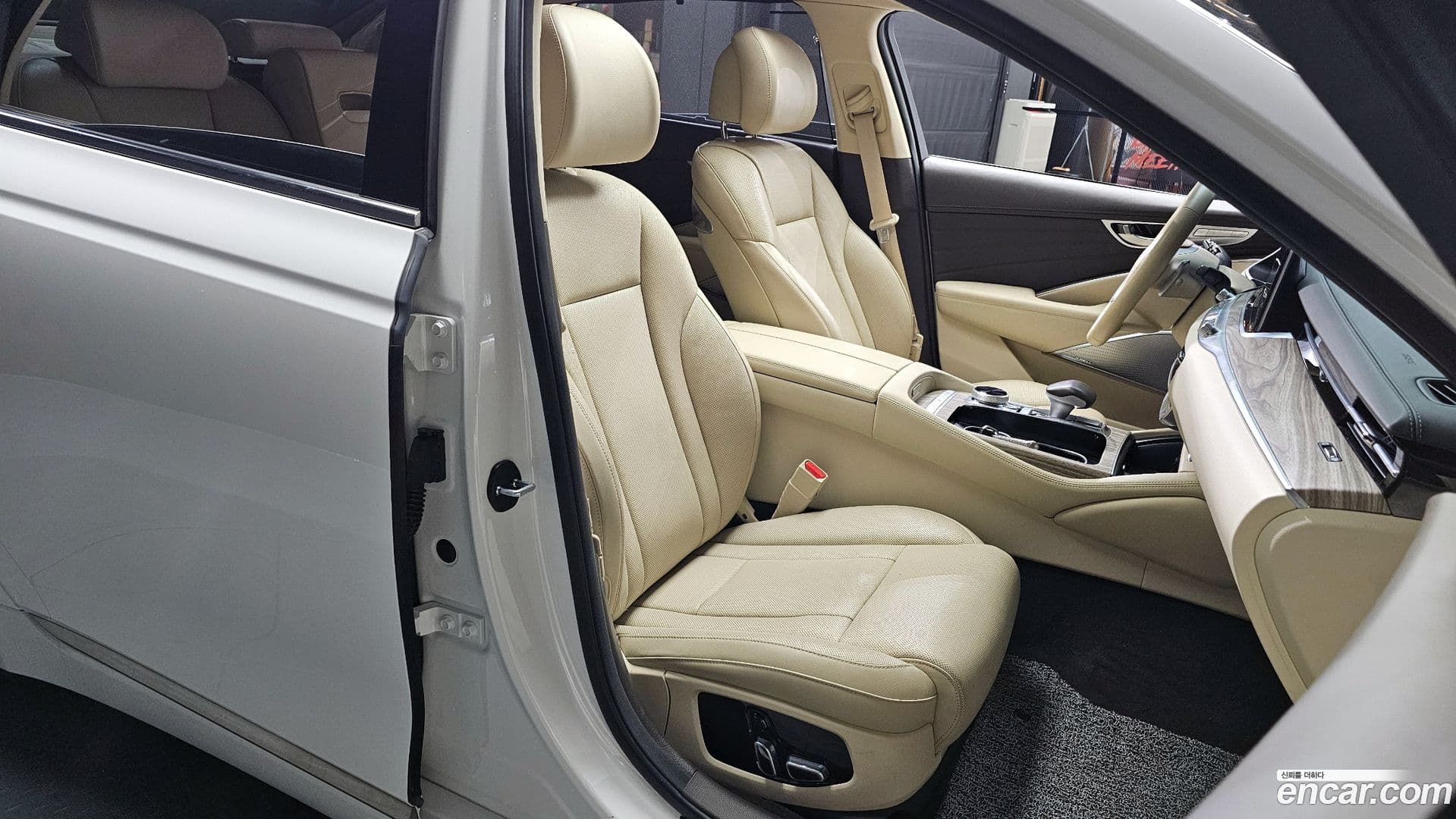 Main__Slider__Photo:K9 Kia 2024.3-11