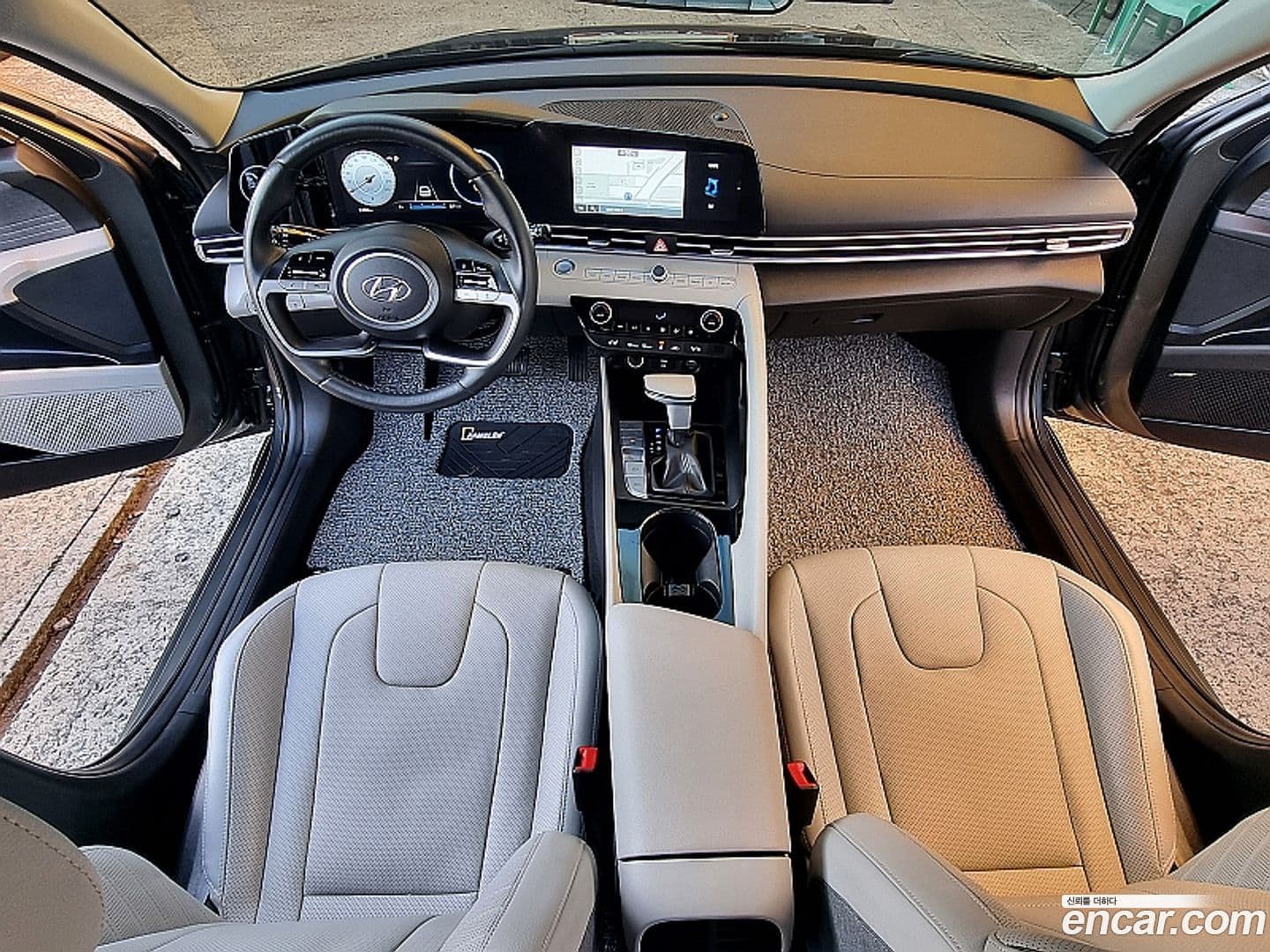 Main__Slider__Photo:AVANTE Hyundai 2022.11-4