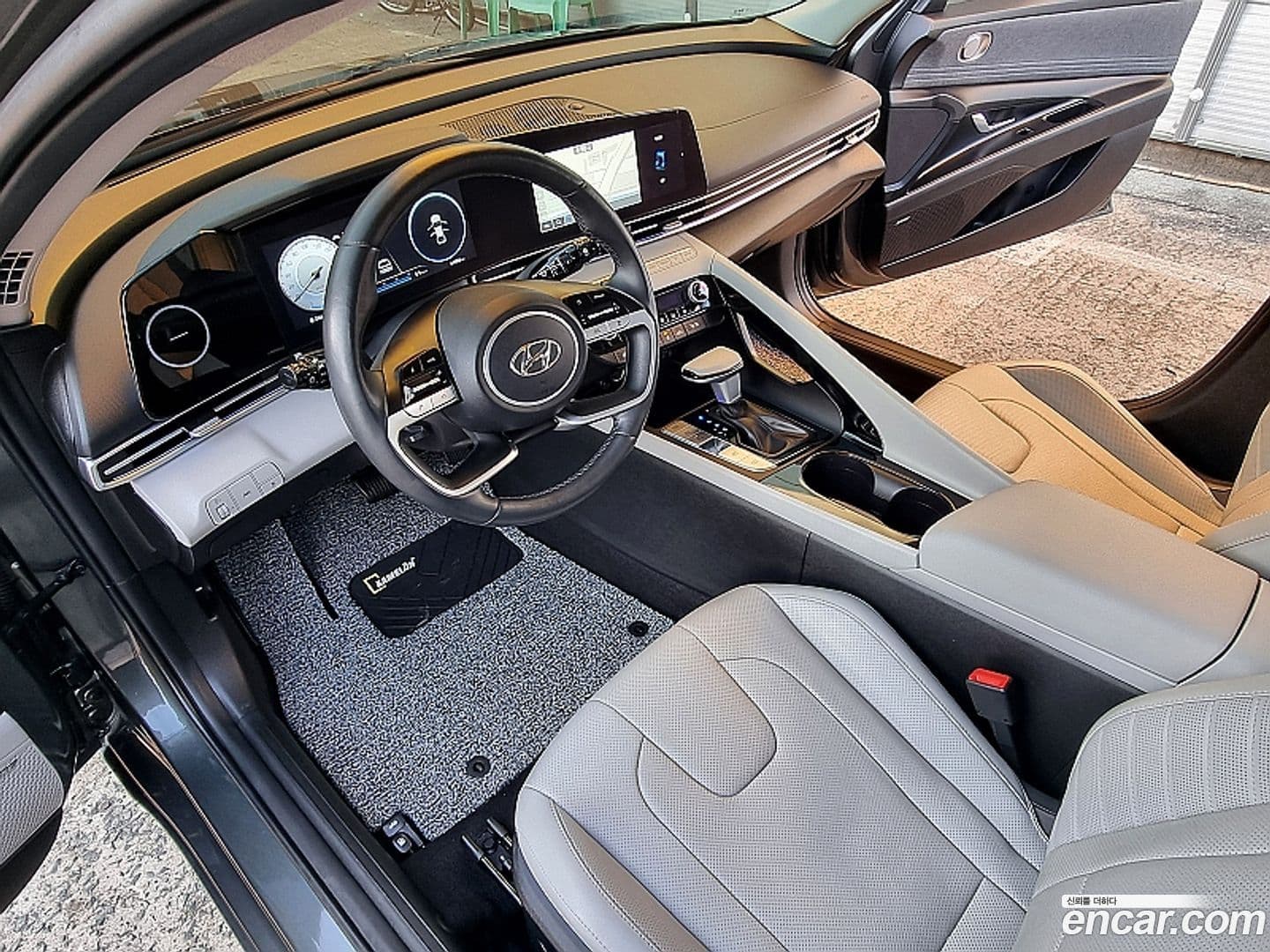 Main__Slider__Photo:AVANTE Hyundai 2022.11-6