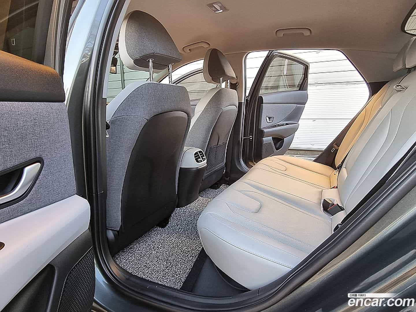 AVANTE Hyundai 2022.11-INNER-008