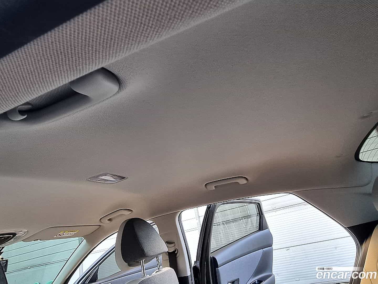 AVANTE Hyundai 2022.11-OPTION-020